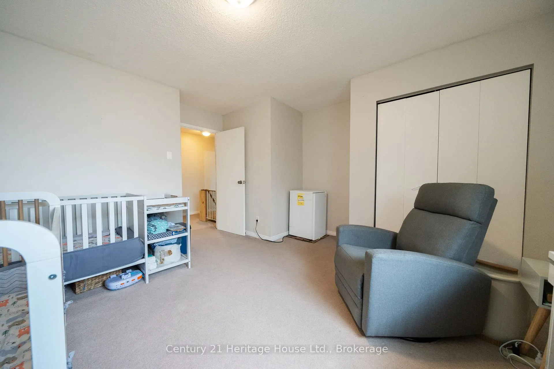 Photo 25 of Unit 4, 391 Pioneer Drive, Kitchener, Pioneer Park — HOMEH
