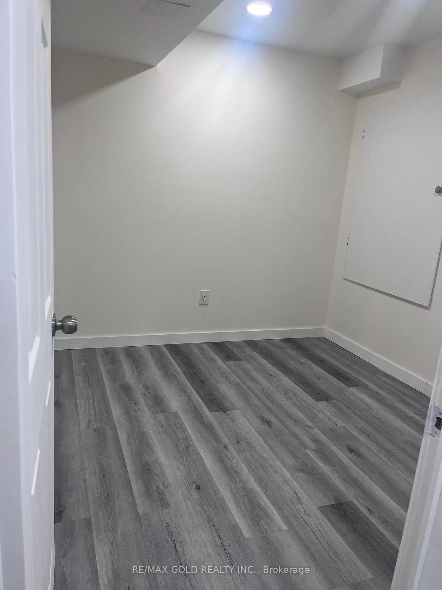 Photo 8 of 459 Bergamot Avenue, Milton, Walker — HOMEH