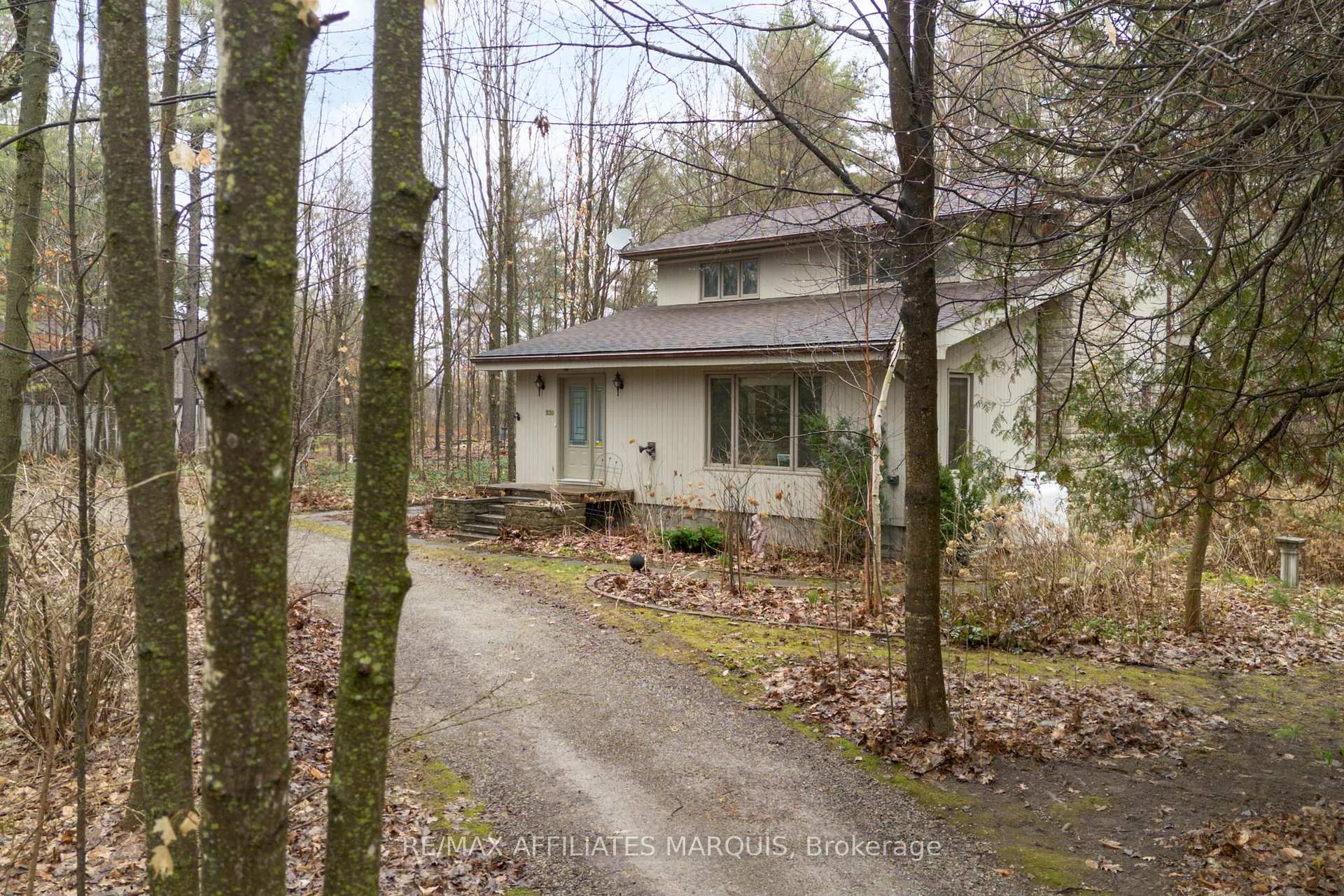 Photo 1 of 239 Bay Road, Rideau Lakes, Rideau Lakes (South Elmsley) Twp — HOMEH