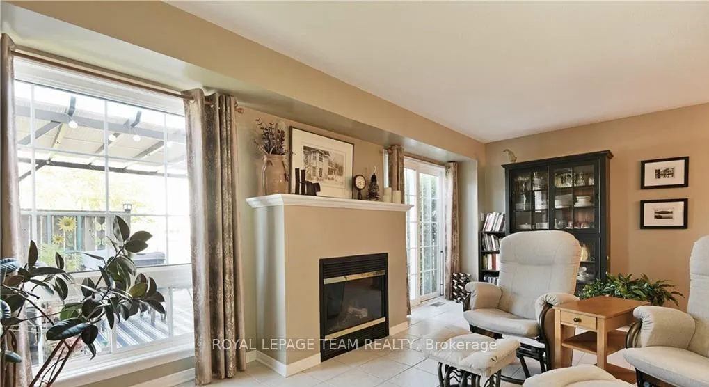 Photo 7 of 32 Riverstone Drive N, Ottawa, Barrhaven - Stonebridge — HOMEH