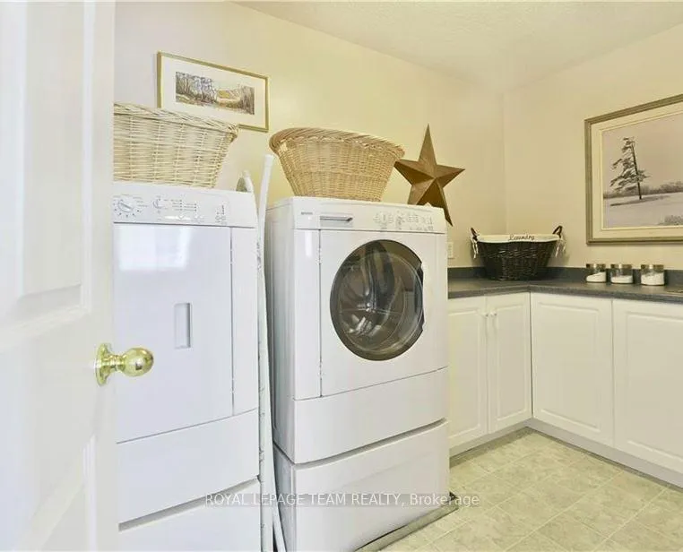 Photo 17 of 32 Riverstone Drive N, Ottawa, Barrhaven - Stonebridge — HOMEH