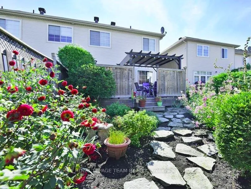 Photo 18 of 32 Riverstone Drive N, Ottawa, Barrhaven - Stonebridge — HOMEH