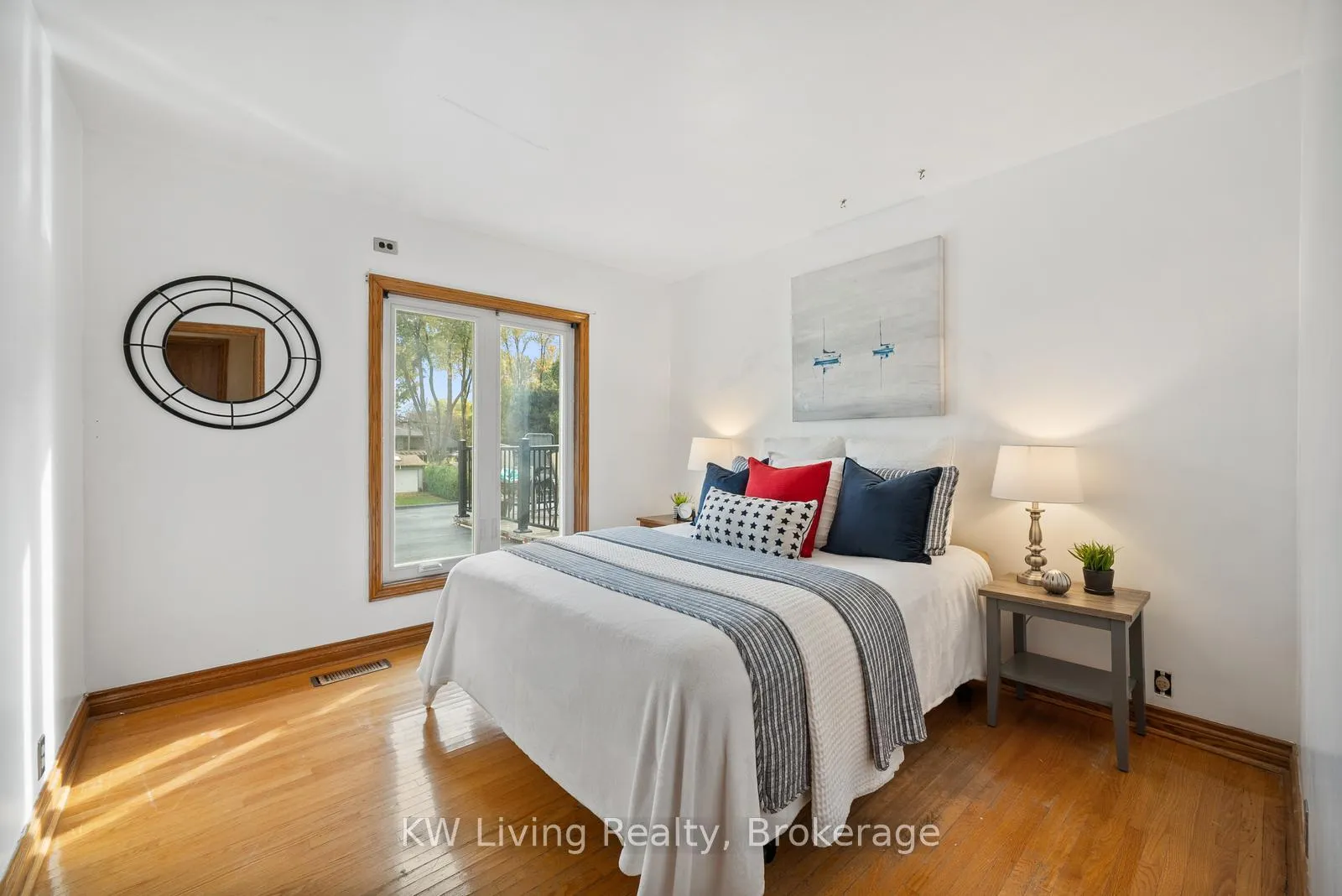 Photo 20 of 55 Hillside Avenue, Vaughan, Concord — HOMEH