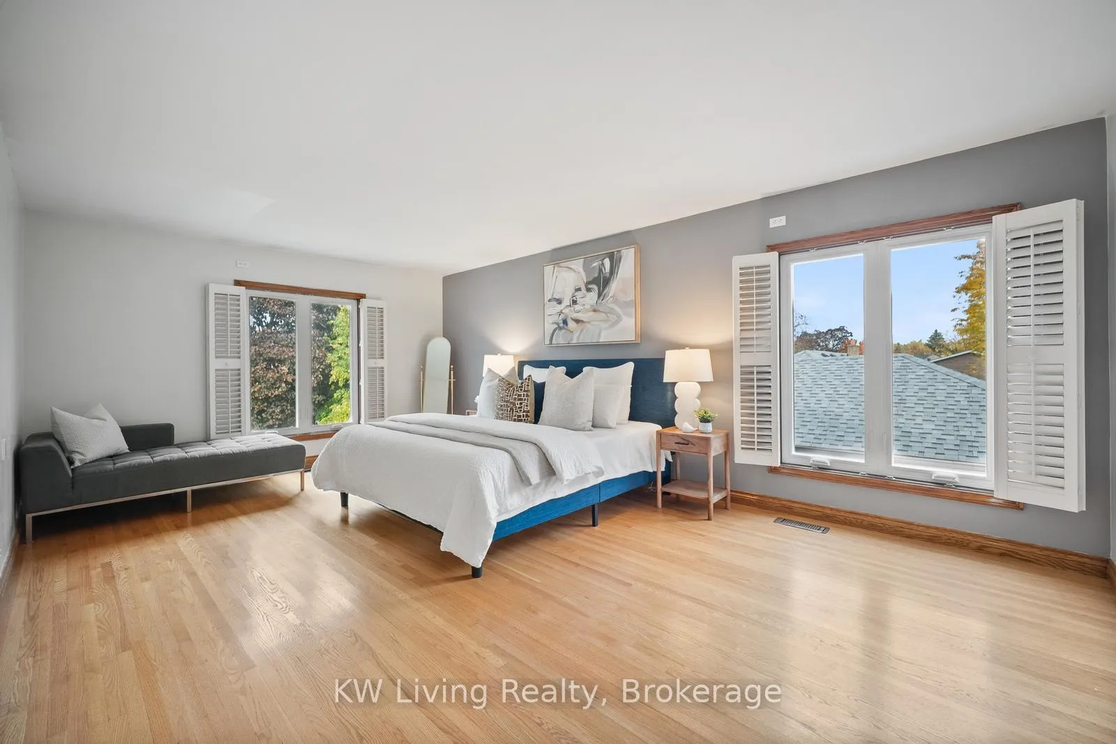 Photo 22 of 55 Hillside Avenue, Vaughan, Concord — HOMEH