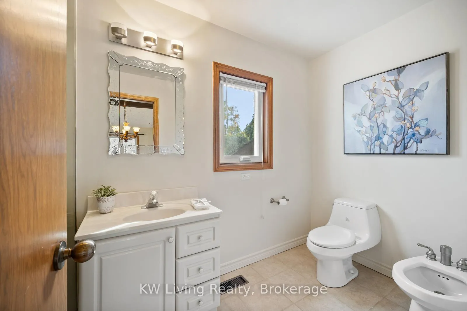 Photo 24 of 55 Hillside Avenue, Vaughan, Concord — HOMEH