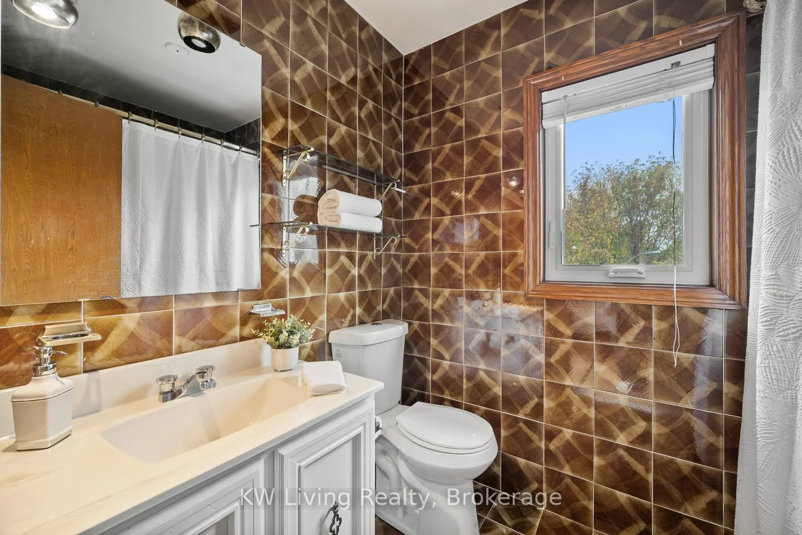 Photo 26 of 55 Hillside Avenue, Vaughan, Concord — HOMEH
