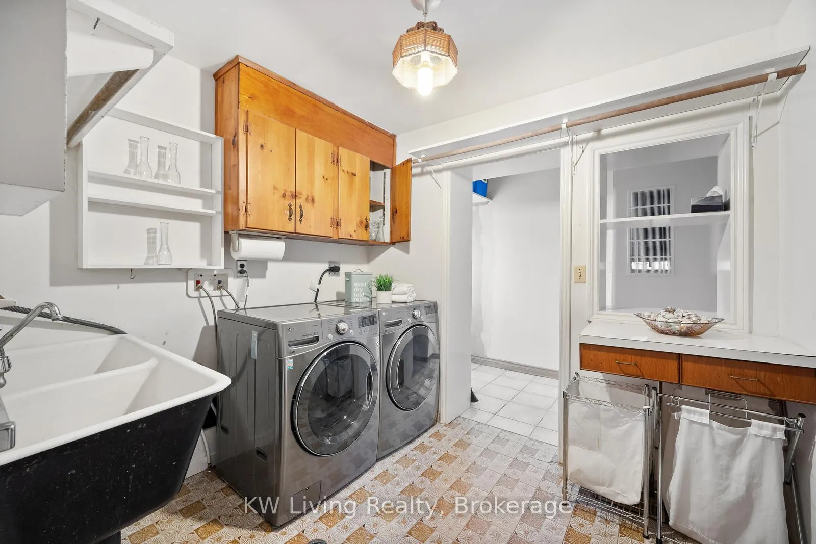 Photo 28 of 55 Hillside Avenue, Vaughan, Concord — HOMEH