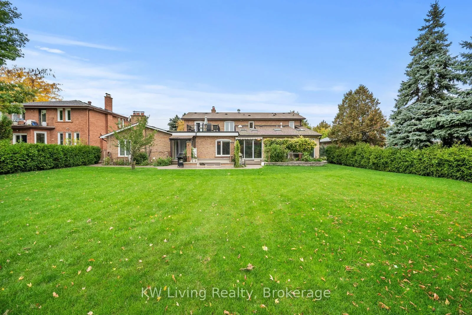 Photo 39 of 55 Hillside Avenue, Vaughan, Concord — HOMEH
