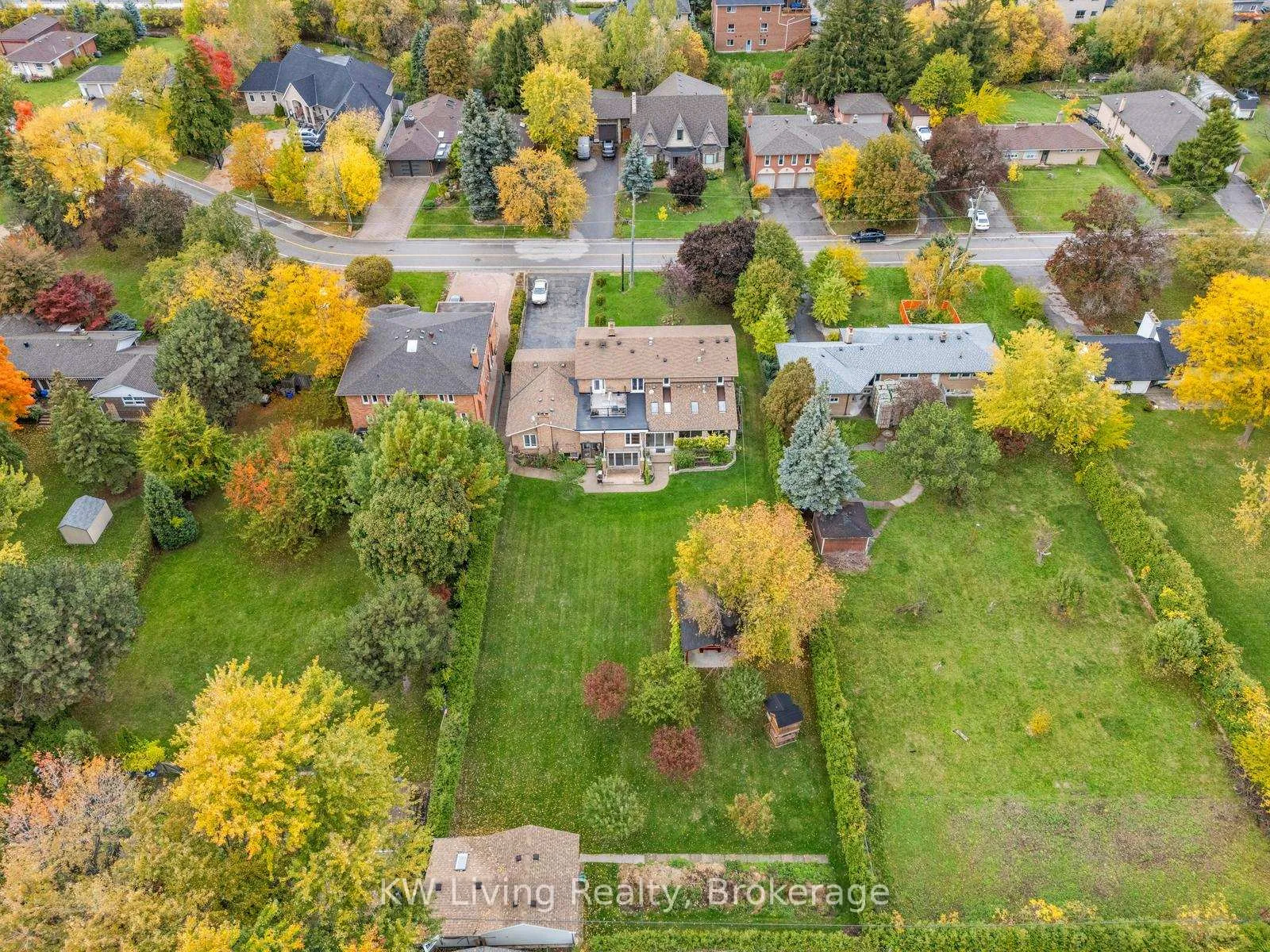 Photo 48 of 55 Hillside Avenue, Vaughan, Concord — HOMEH
