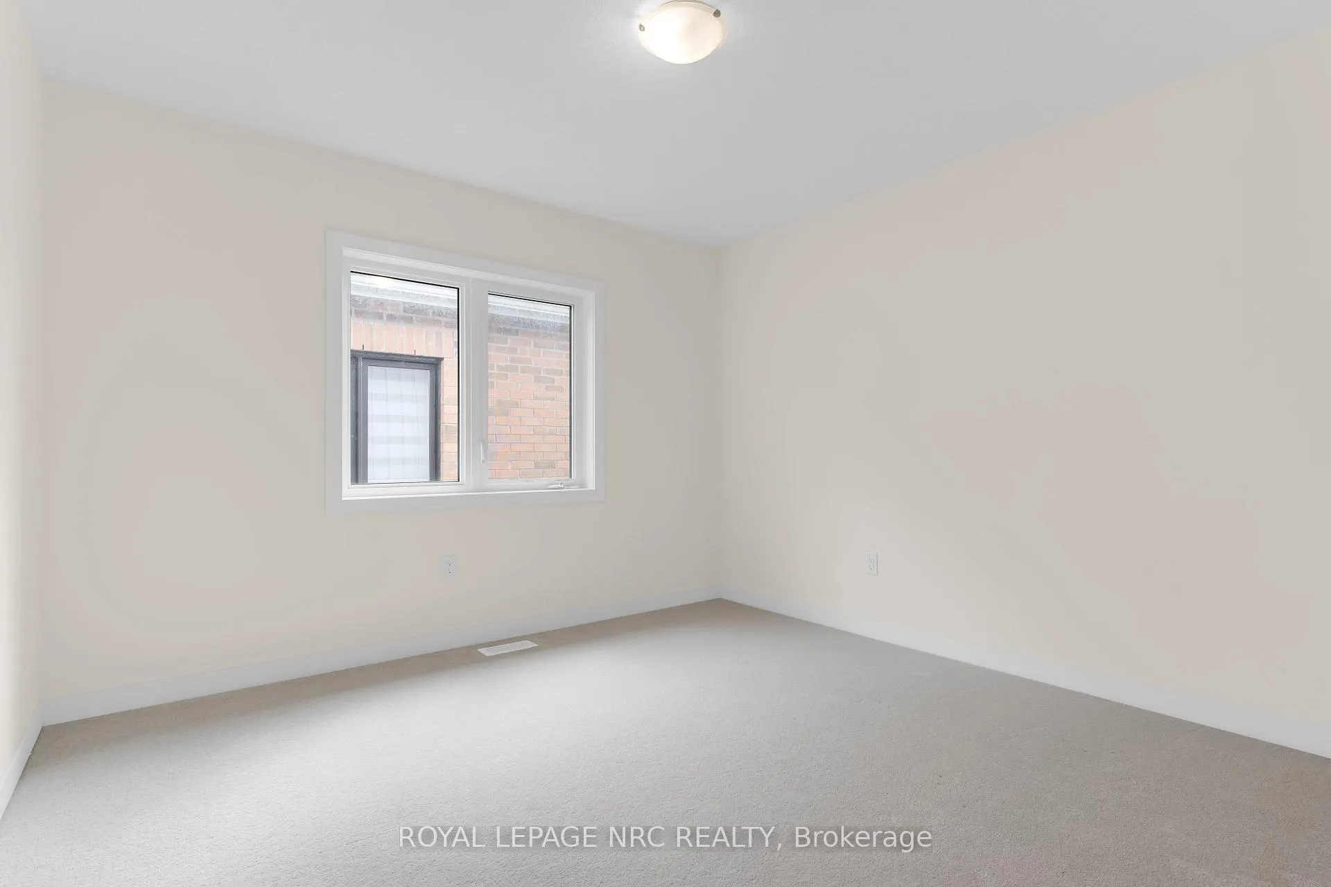 Photo 25 of 59 Stern Drive, Welland, Dain City — HOMEH