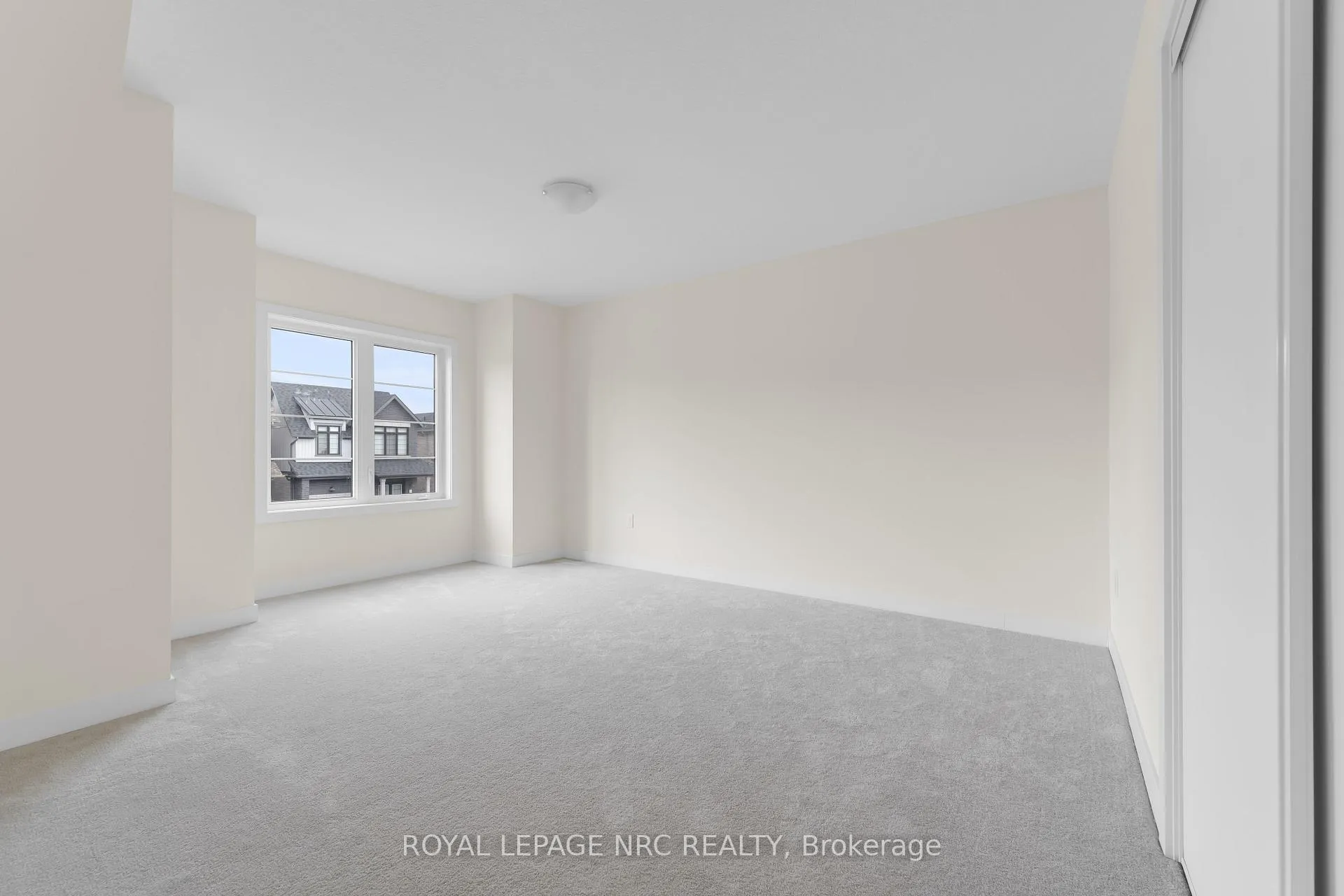 Photo 27 of 59 Stern Drive, Welland, Dain City — HOMEH