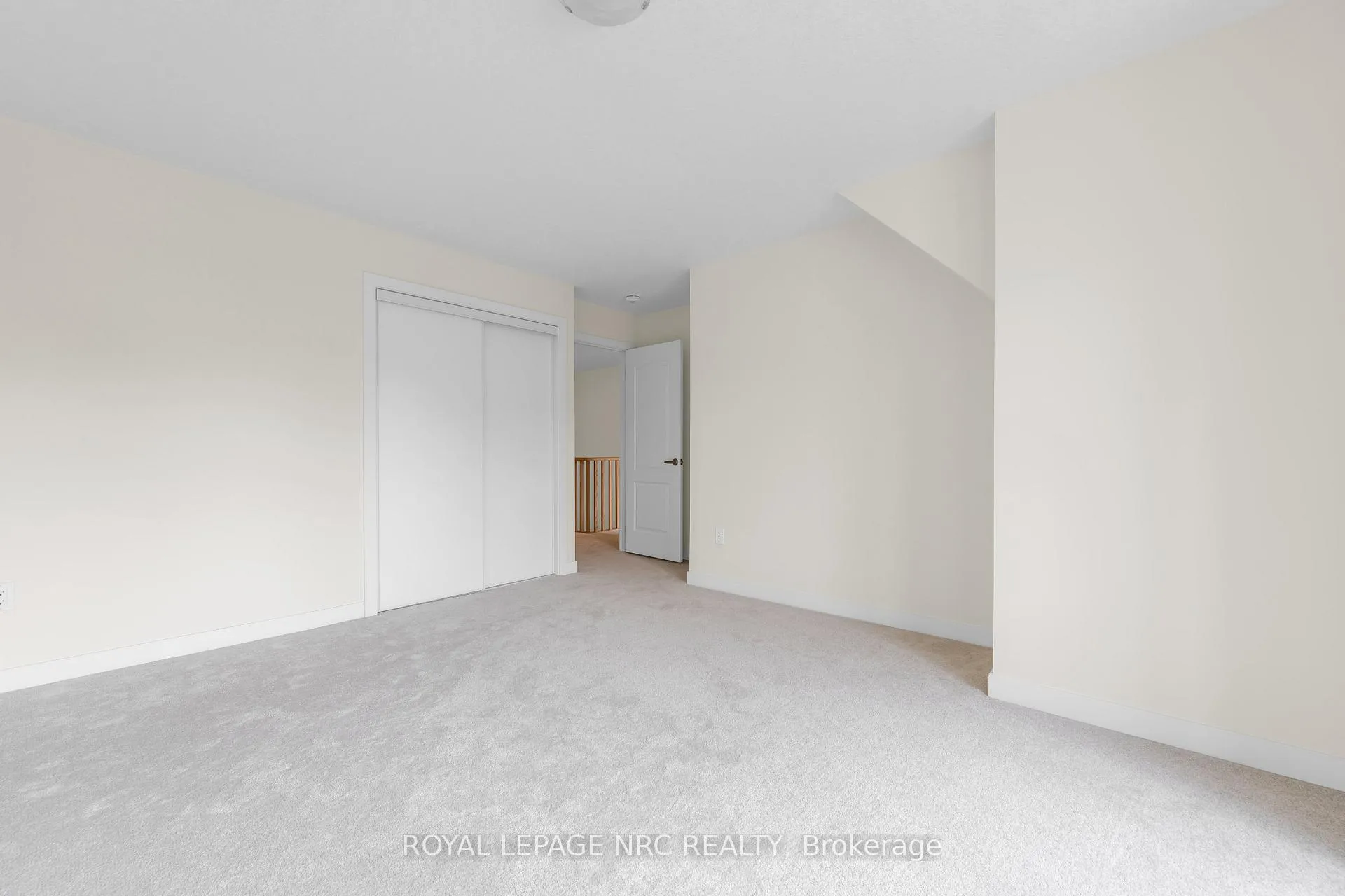 Photo 28 of 59 Stern Drive, Welland, Dain City — HOMEH