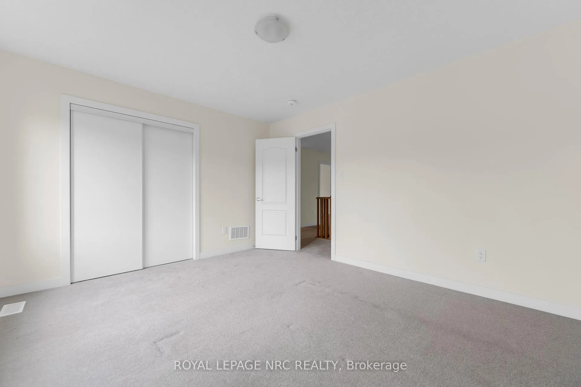 Photo 30 of 59 Stern Drive, Welland, Dain City — HOMEH