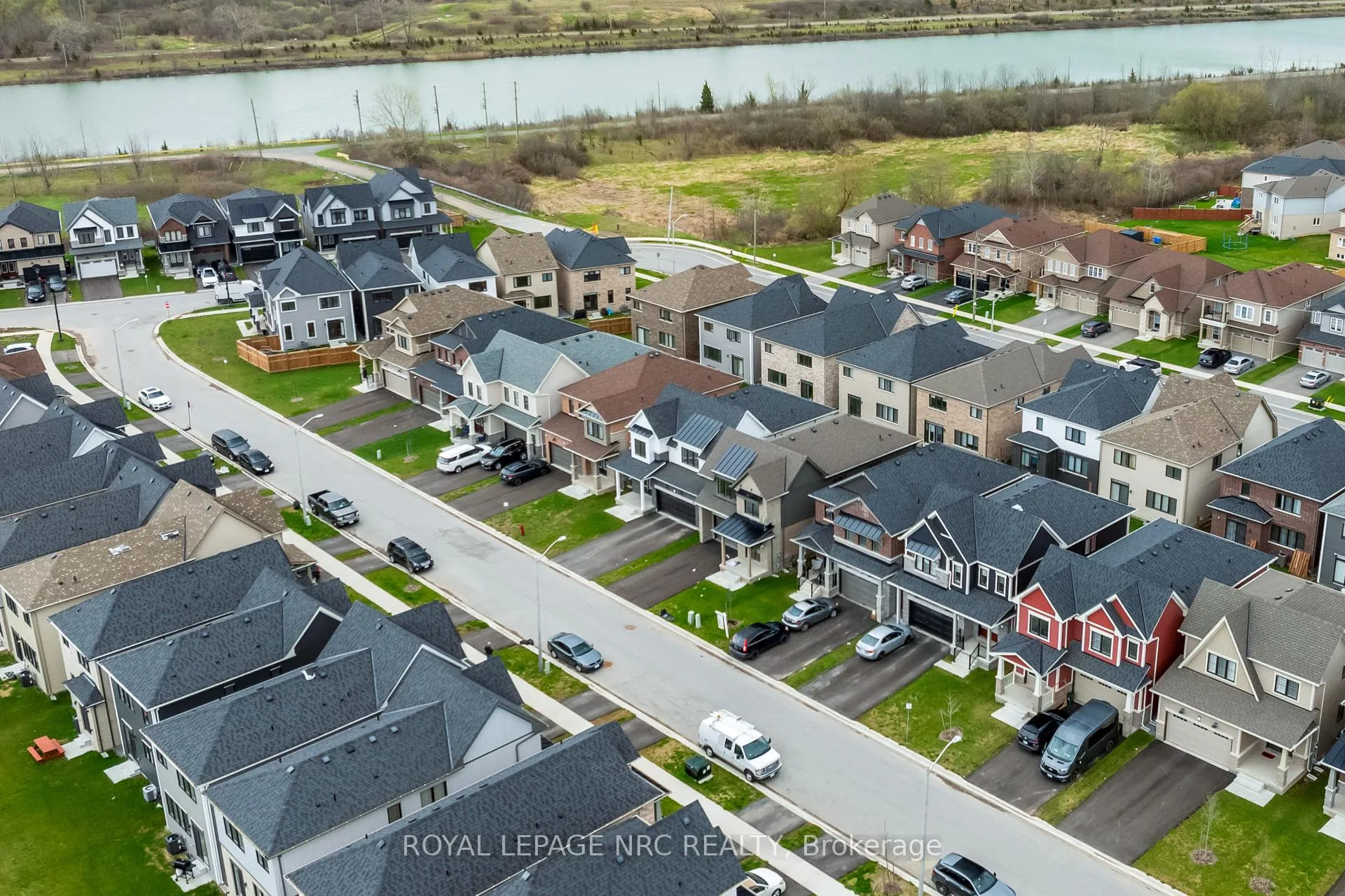 Photo 38 of 59 Stern Drive, Welland, Dain City — HOMEH