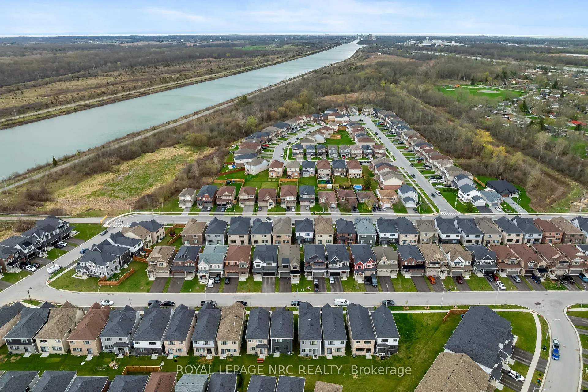 Photo 42 of 59 Stern Drive, Welland, Dain City — HOMEH