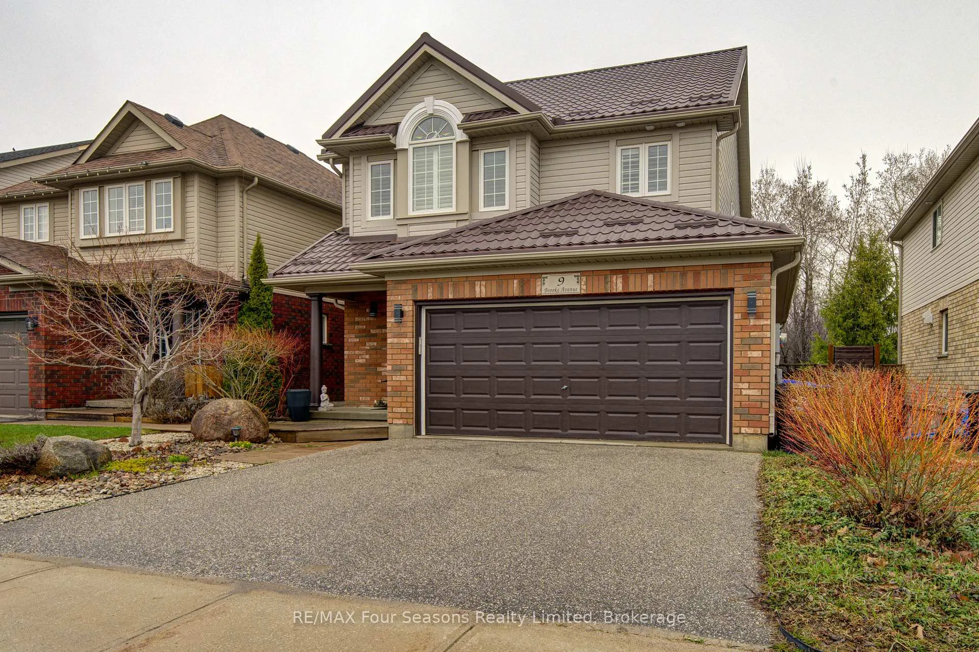 Photo 2 of 9 Brooke Avenue, Collingwood — HOMEH
