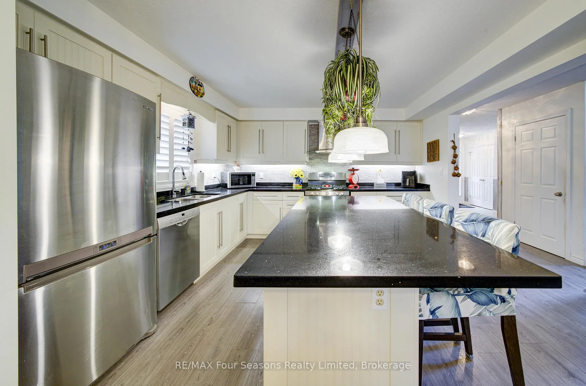 Photo 7 of 9 Brooke Avenue, Collingwood — HOMEH