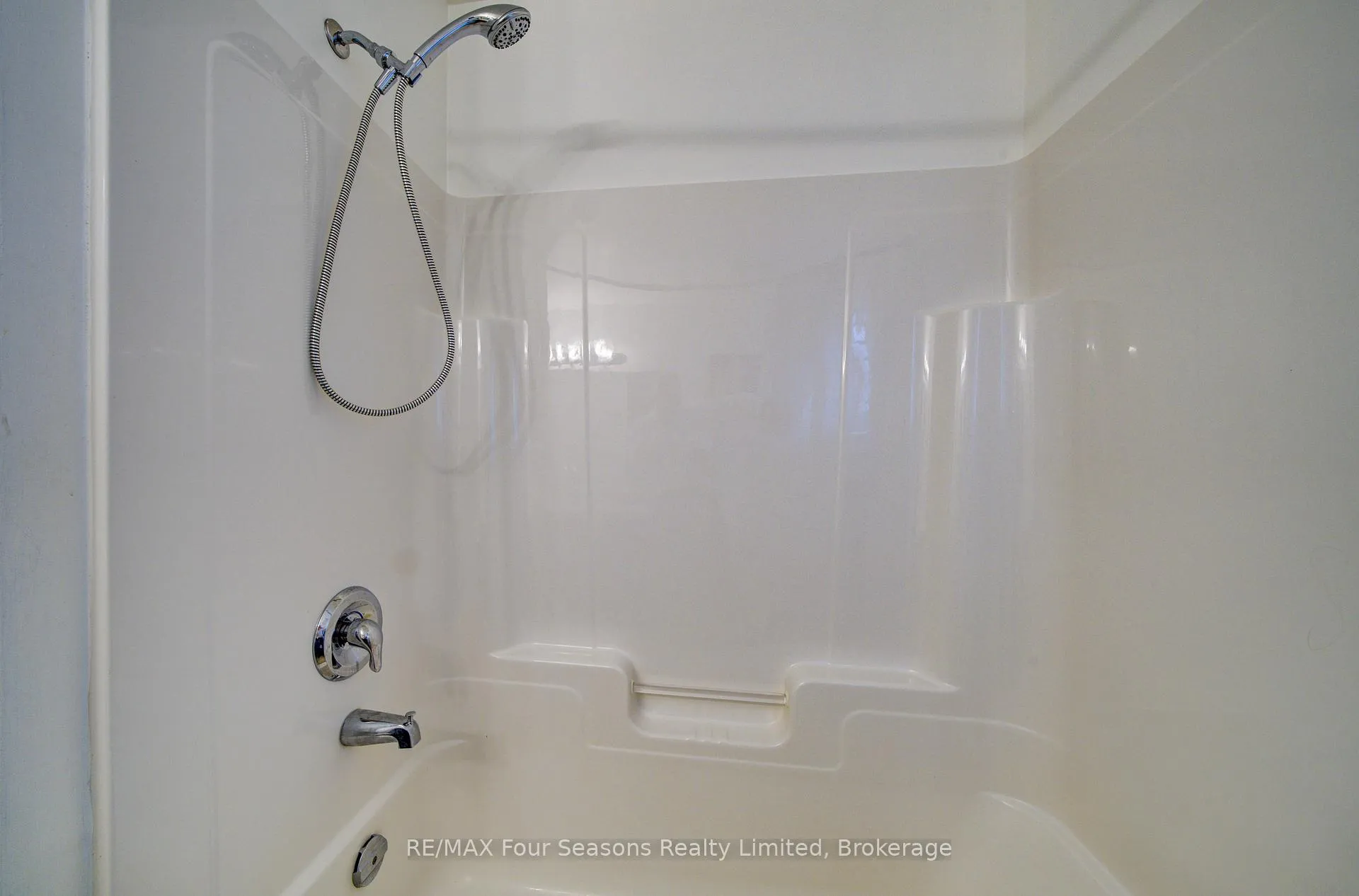 Photo 42 of 9 Brooke Avenue, Collingwood — HOMEH