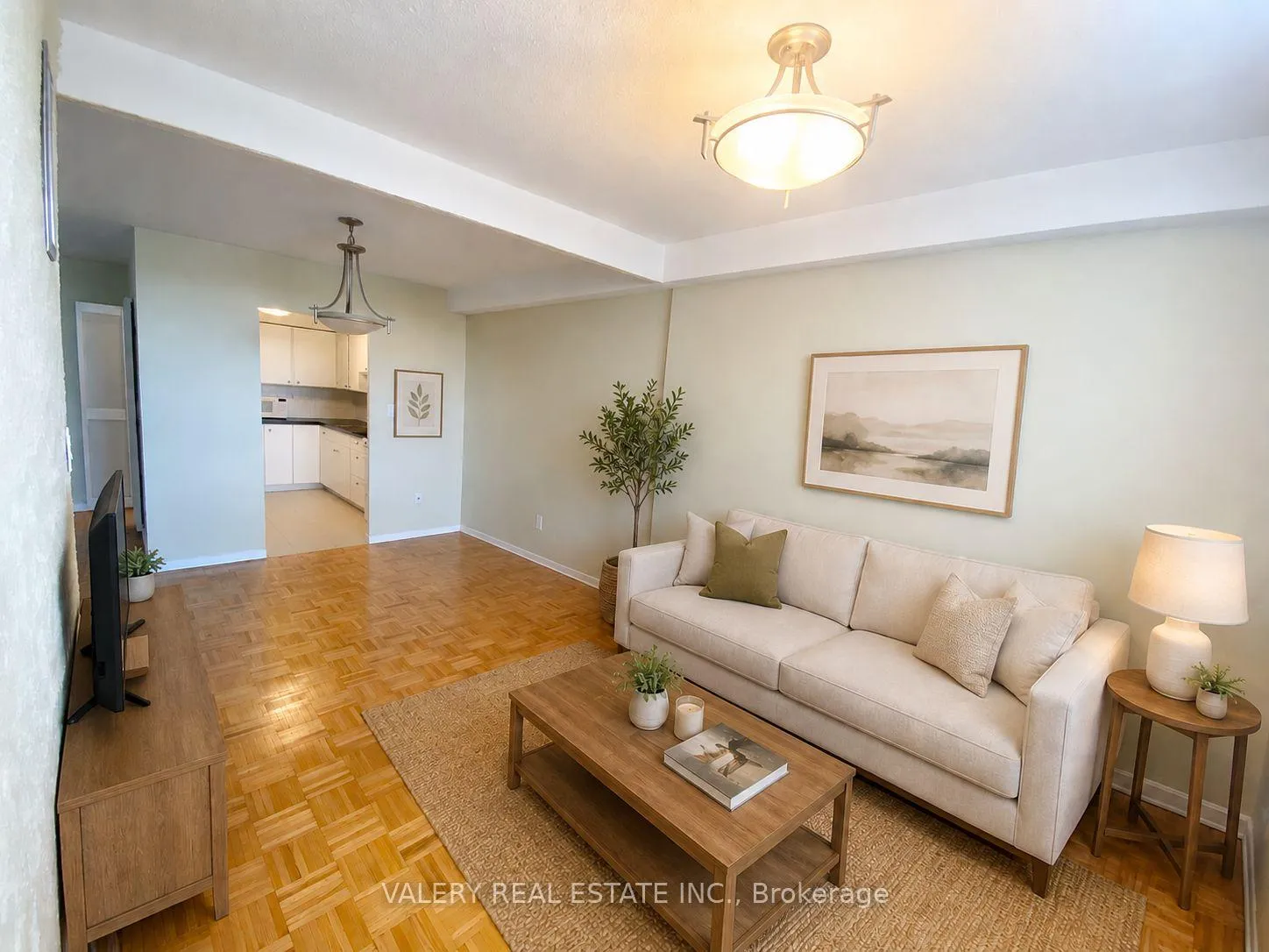 Front of Unit 711, 10 Edgecliff Golfway