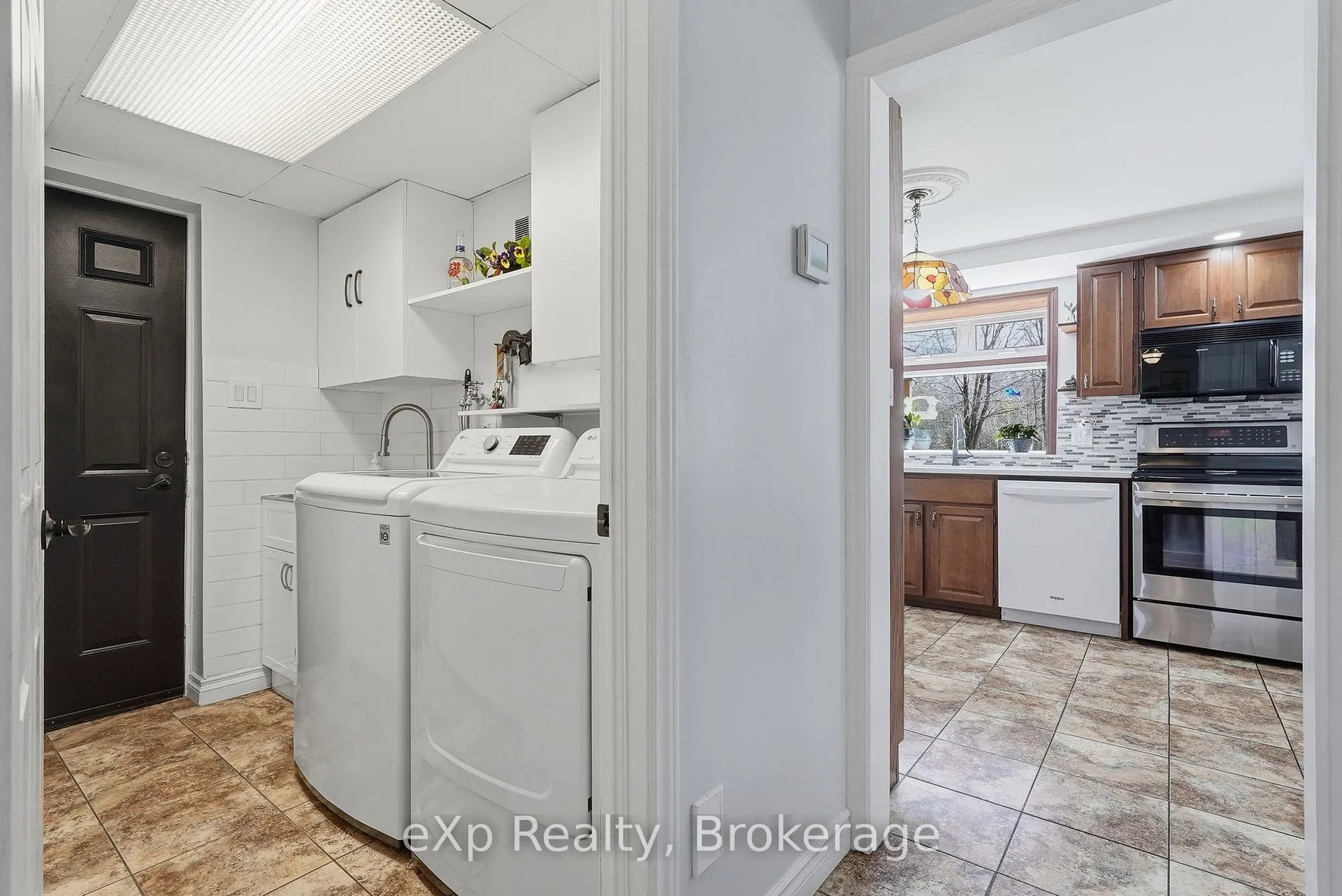 Photo 5 of 990 Heritage Drive, Huron-Kinloss — HOMEH