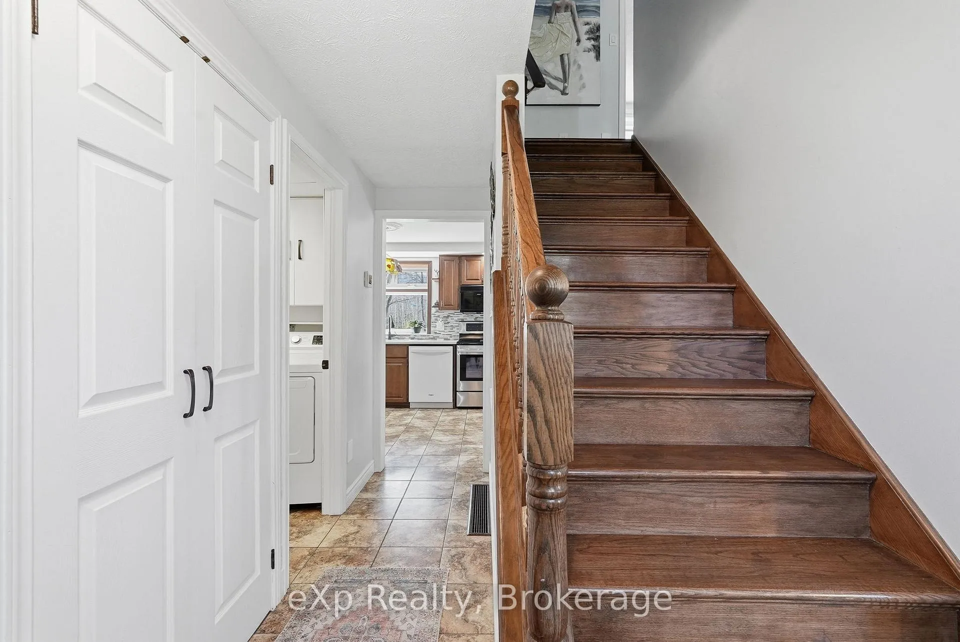 Photo 10 of 990 Heritage Drive, Huron-Kinloss — HOMEH