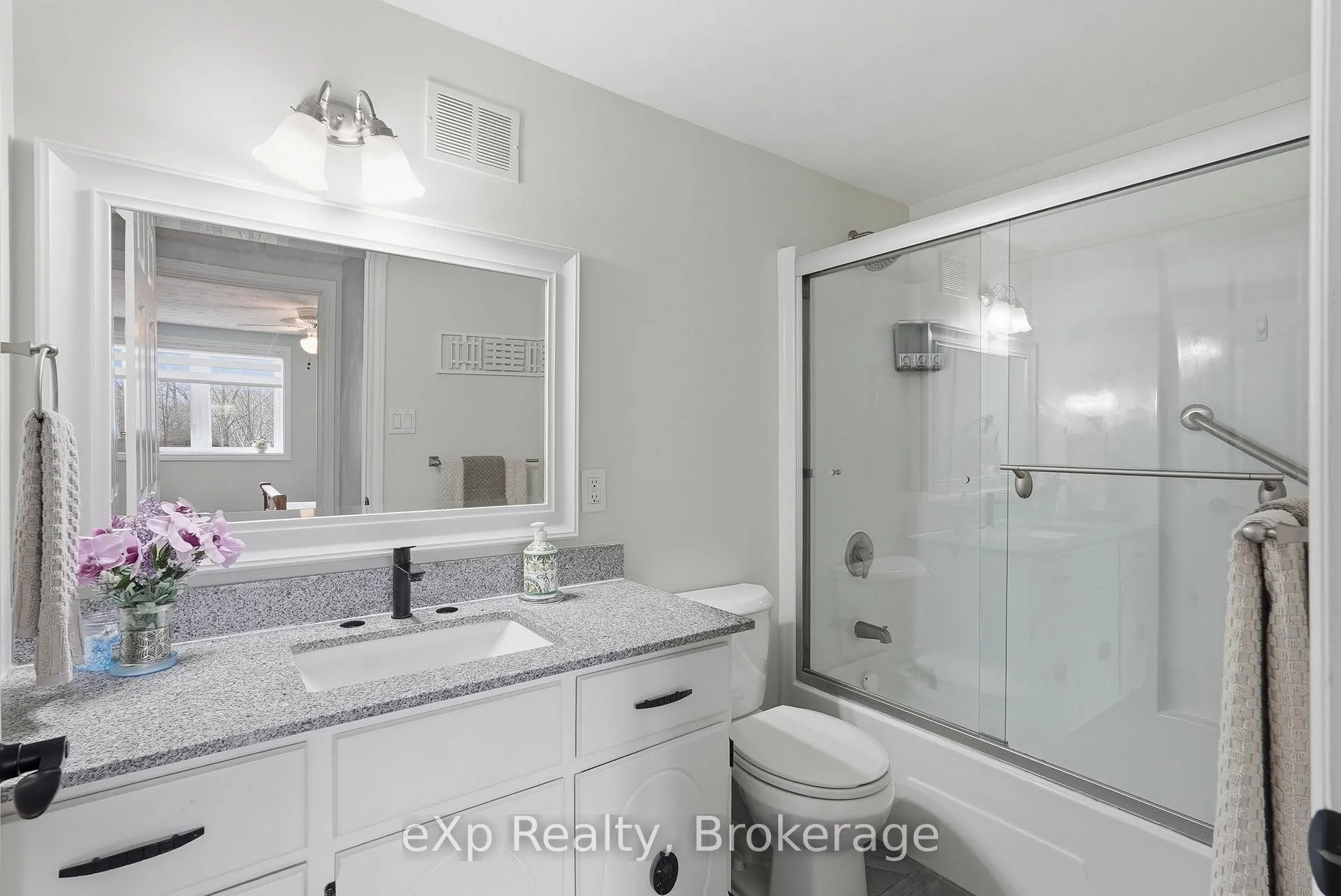 Photo 13 of 990 Heritage Drive, Huron-Kinloss — HOMEH