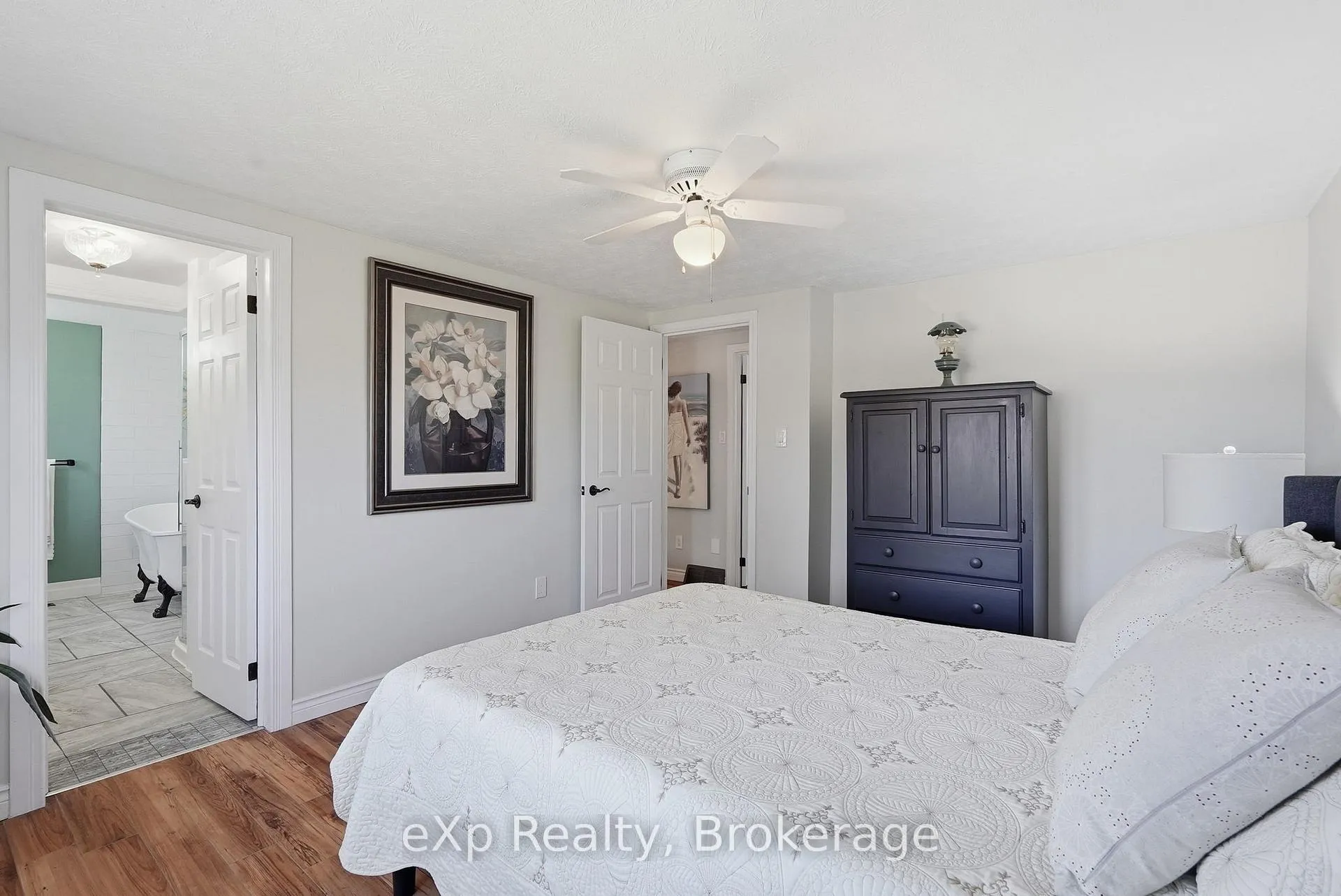 Photo 15 of 990 Heritage Drive, Huron-Kinloss — HOMEH