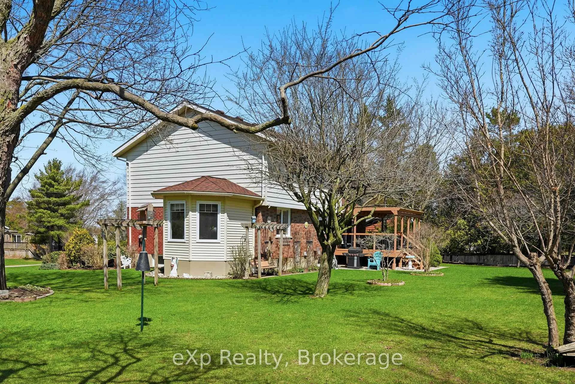 Photo 26 of 990 Heritage Drive, Huron-Kinloss — HOMEH