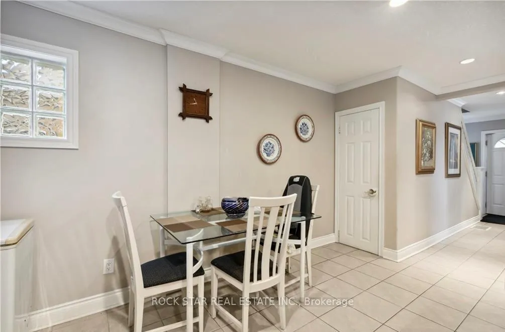 Photo 12 of 34 Cliff Avenue, Hamilton, Eastmount — HOMEH