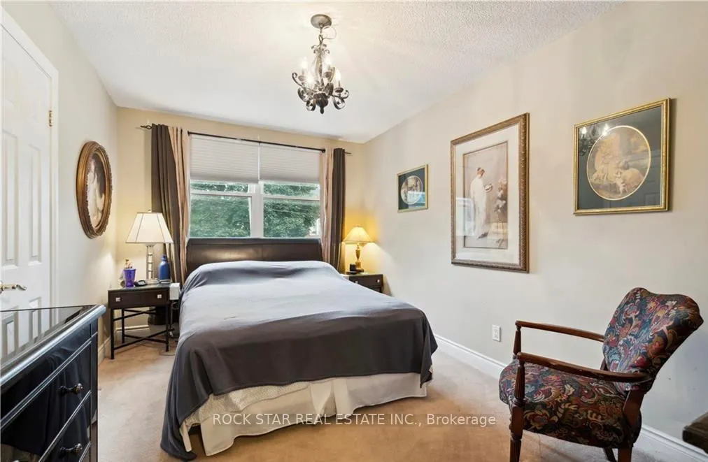 Photo 16 of 34 Cliff Avenue, Hamilton, Eastmount — HOMEH