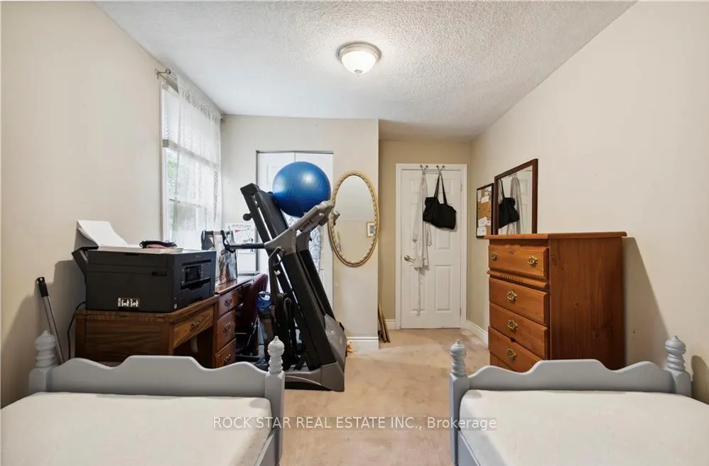 Photo 19 of 34 Cliff Avenue, Hamilton, Eastmount — HOMEH