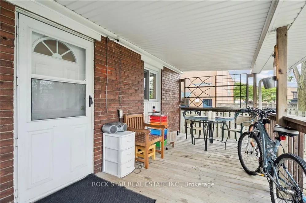Photo 25 of 34 Cliff Avenue, Hamilton, Eastmount — HOMEH