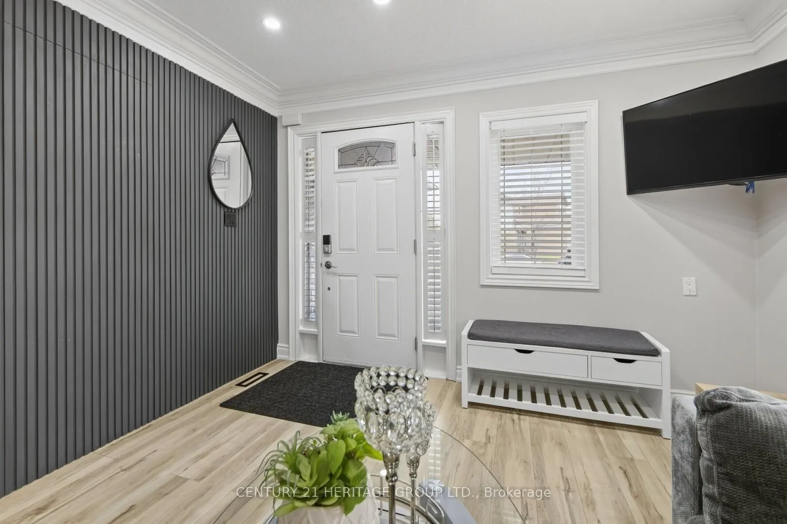 Photo 3 of 137 Cunningham Drive, Barrie, Ardagh — HOMEH