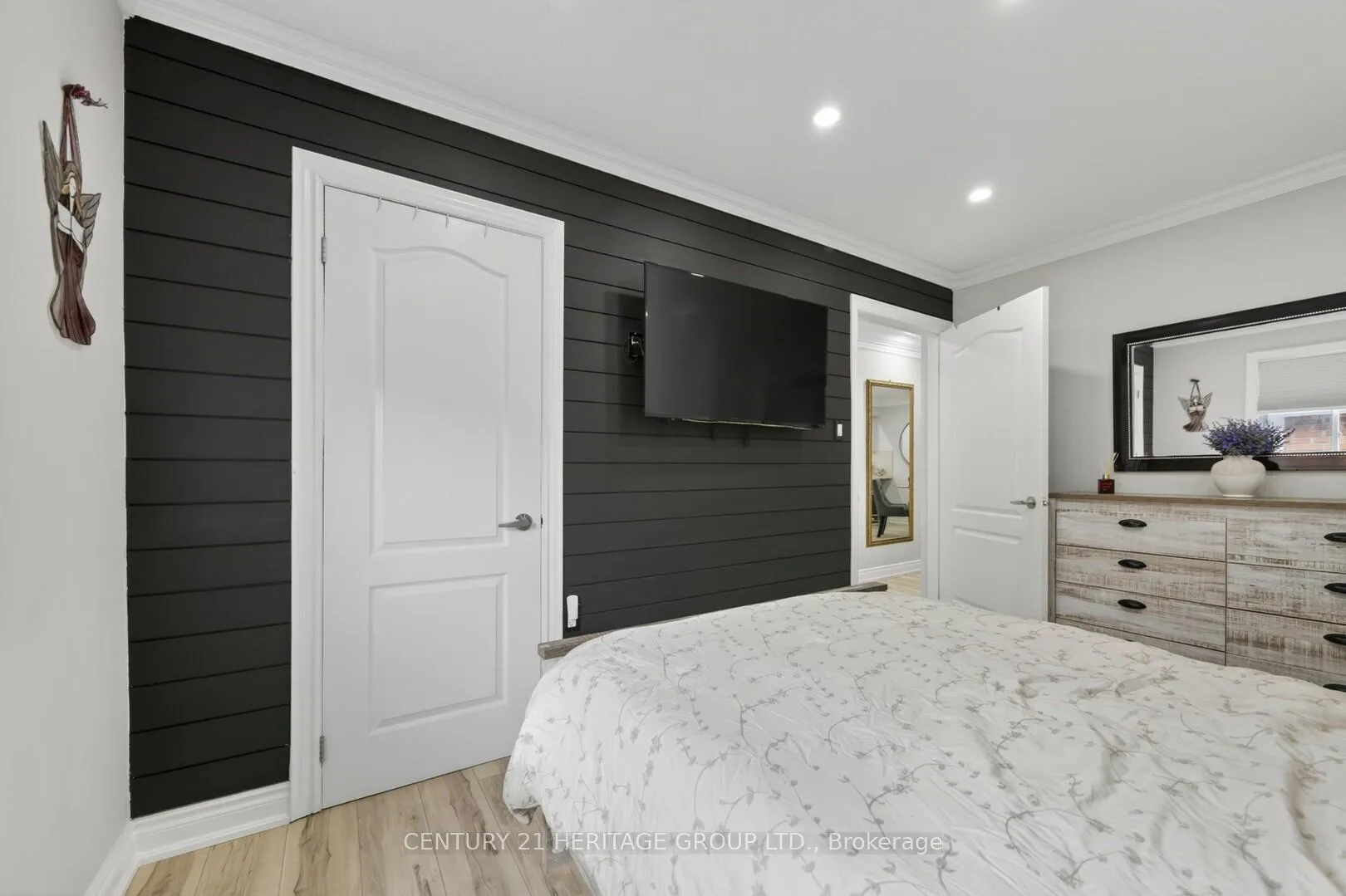 Photo 21 of 137 Cunningham Drive, Barrie, Ardagh — HOMEH