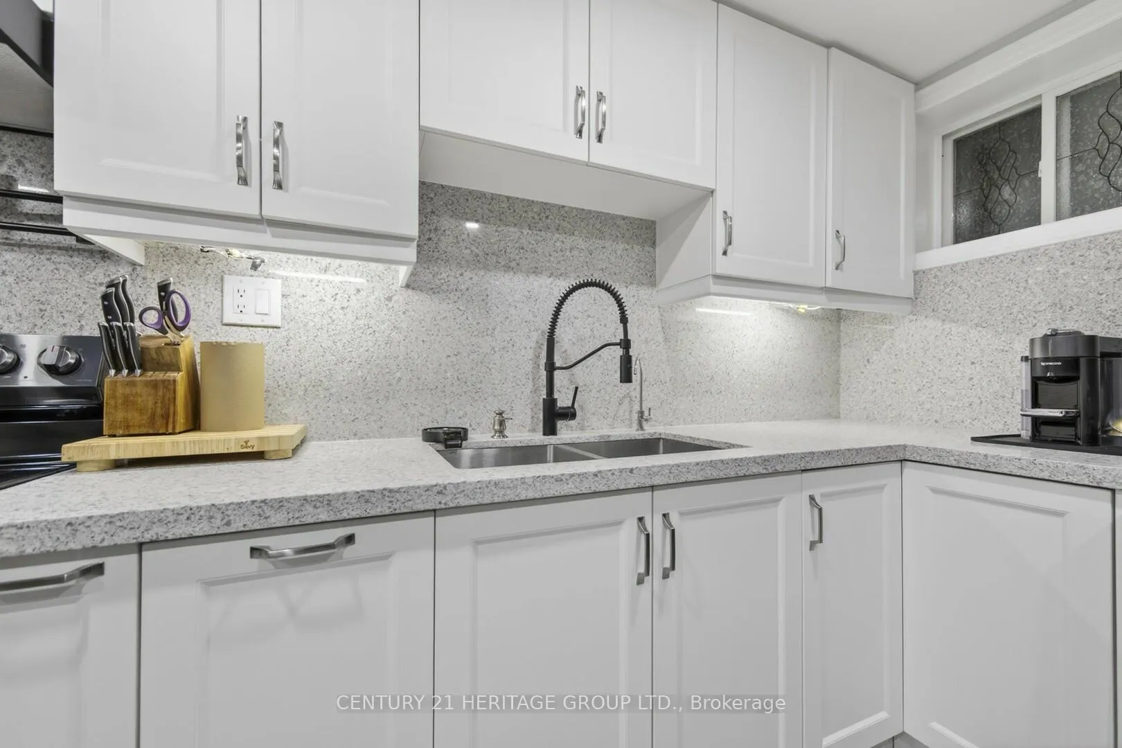 Photo 26 of 137 Cunningham Drive, Barrie, Ardagh — HOMEH