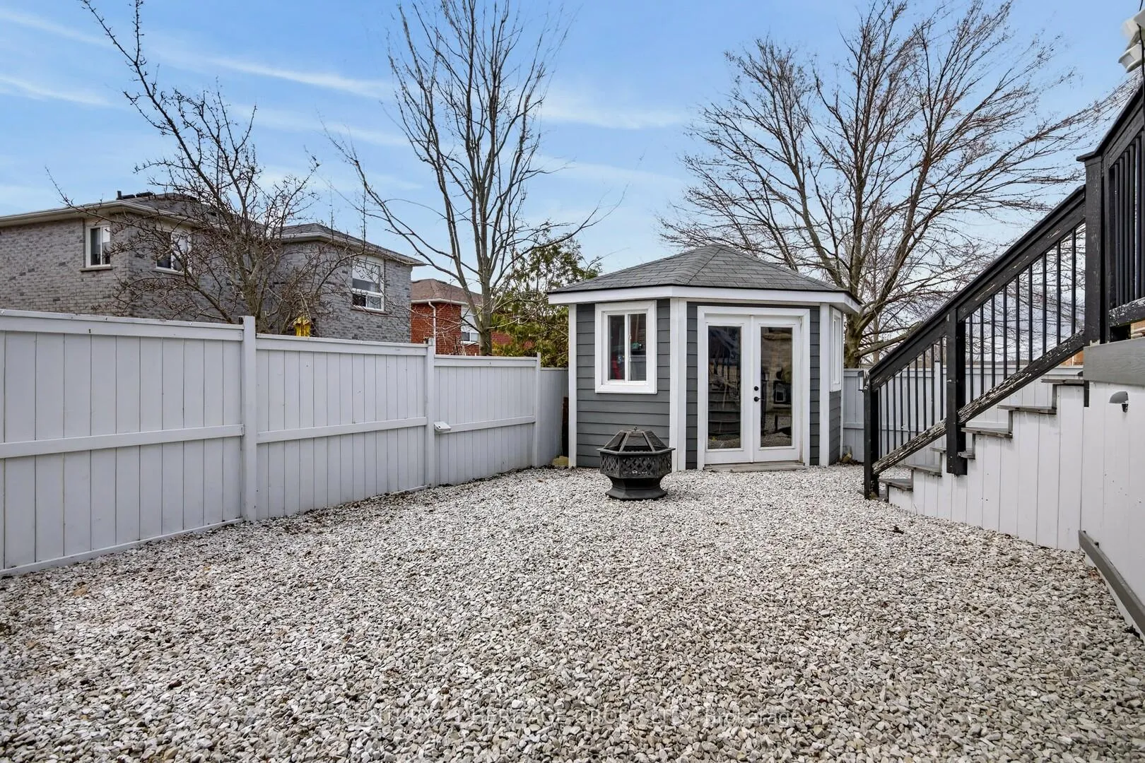 Photo 39 of 137 Cunningham Drive, Barrie, Ardagh — HOMEH
