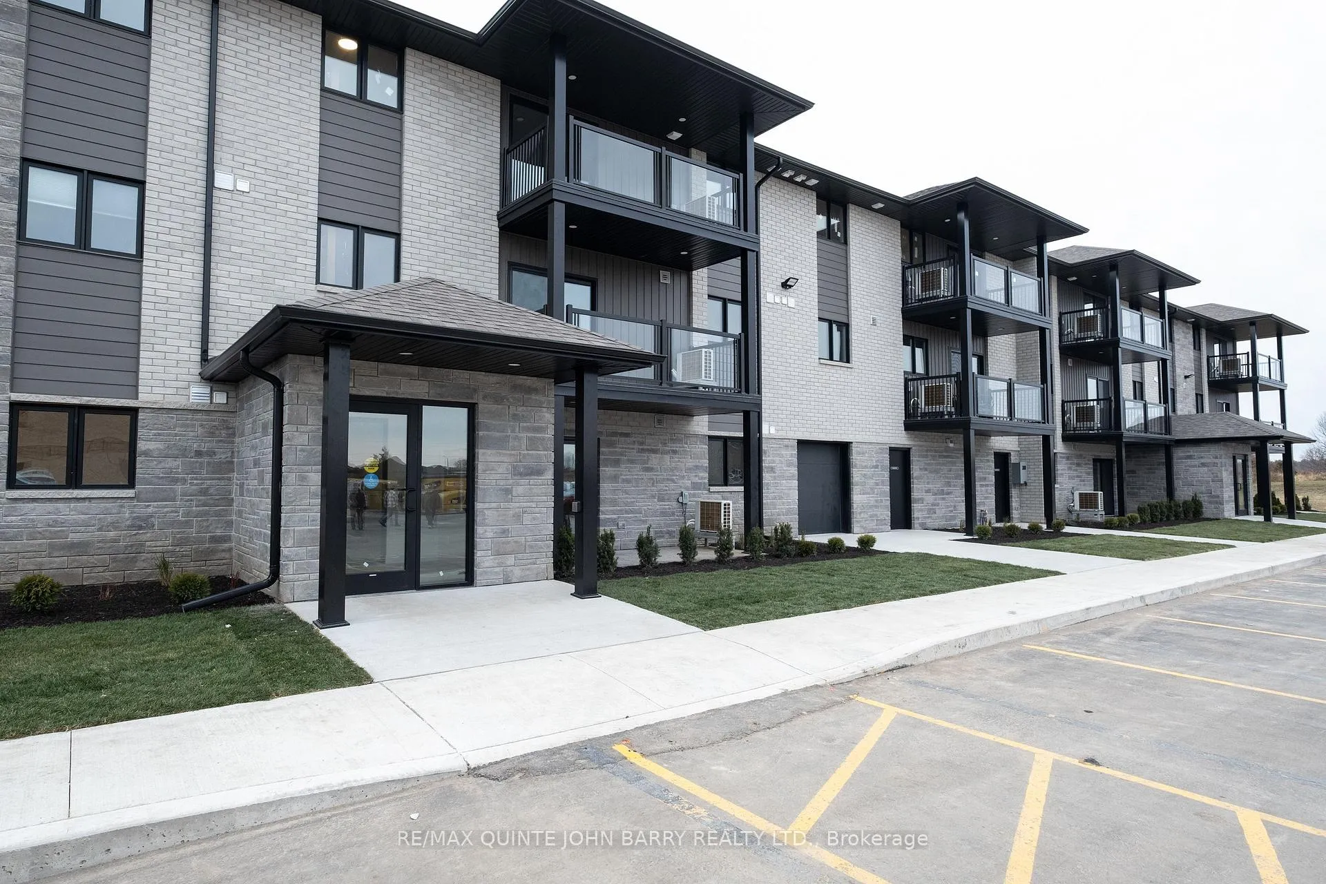 Photo 1 of 103-30 Hillside Meadow Drive, Quinte West, Murray Ward — HOMEH