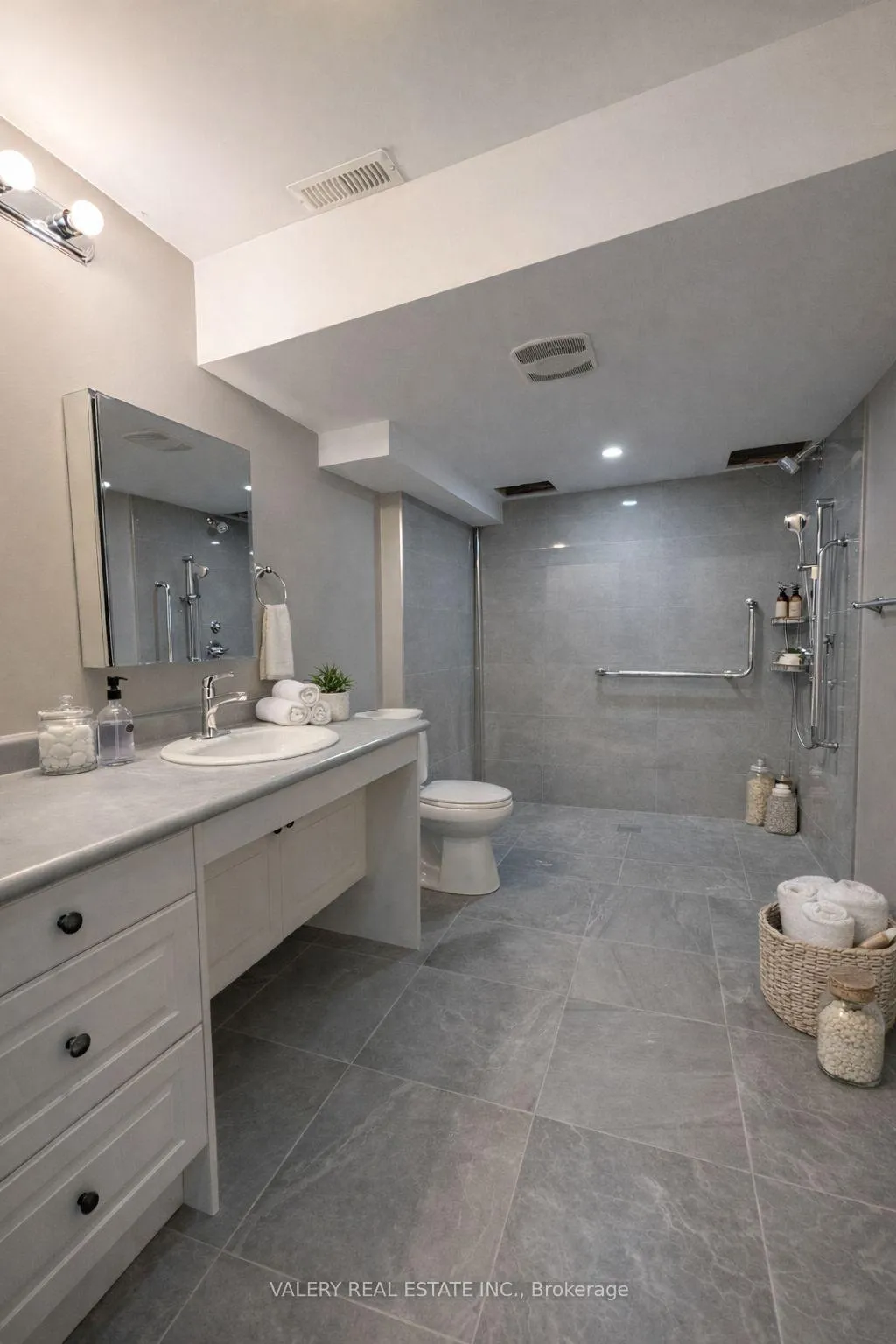 Photo 14 of Unit 4, 25 Romfield Circuit, Markham, Royal Orchard — HOMEH