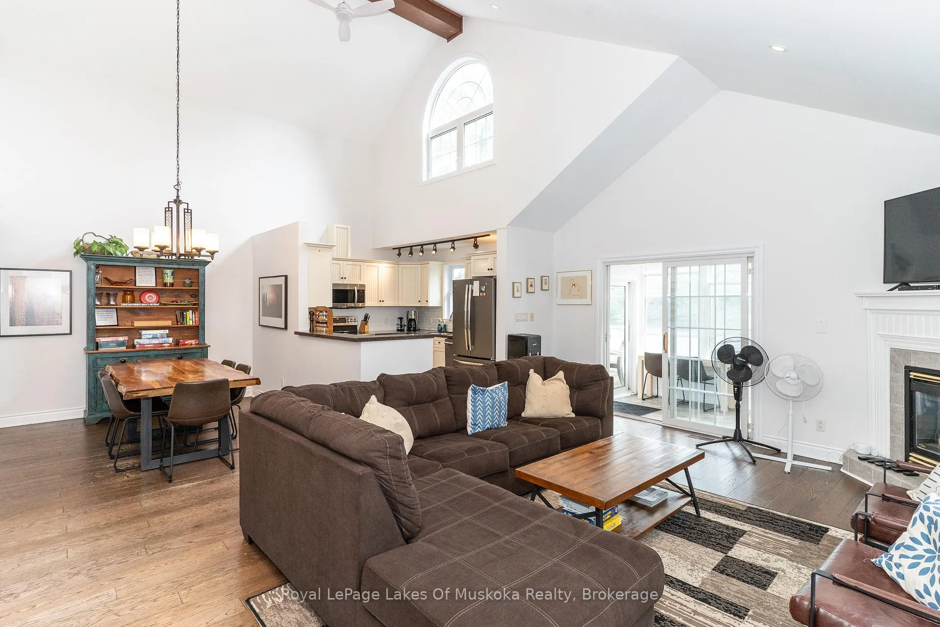 Photo 6 of 49 Pinetree Road, Gravenhurst, Muskoka (S) — HOMEH