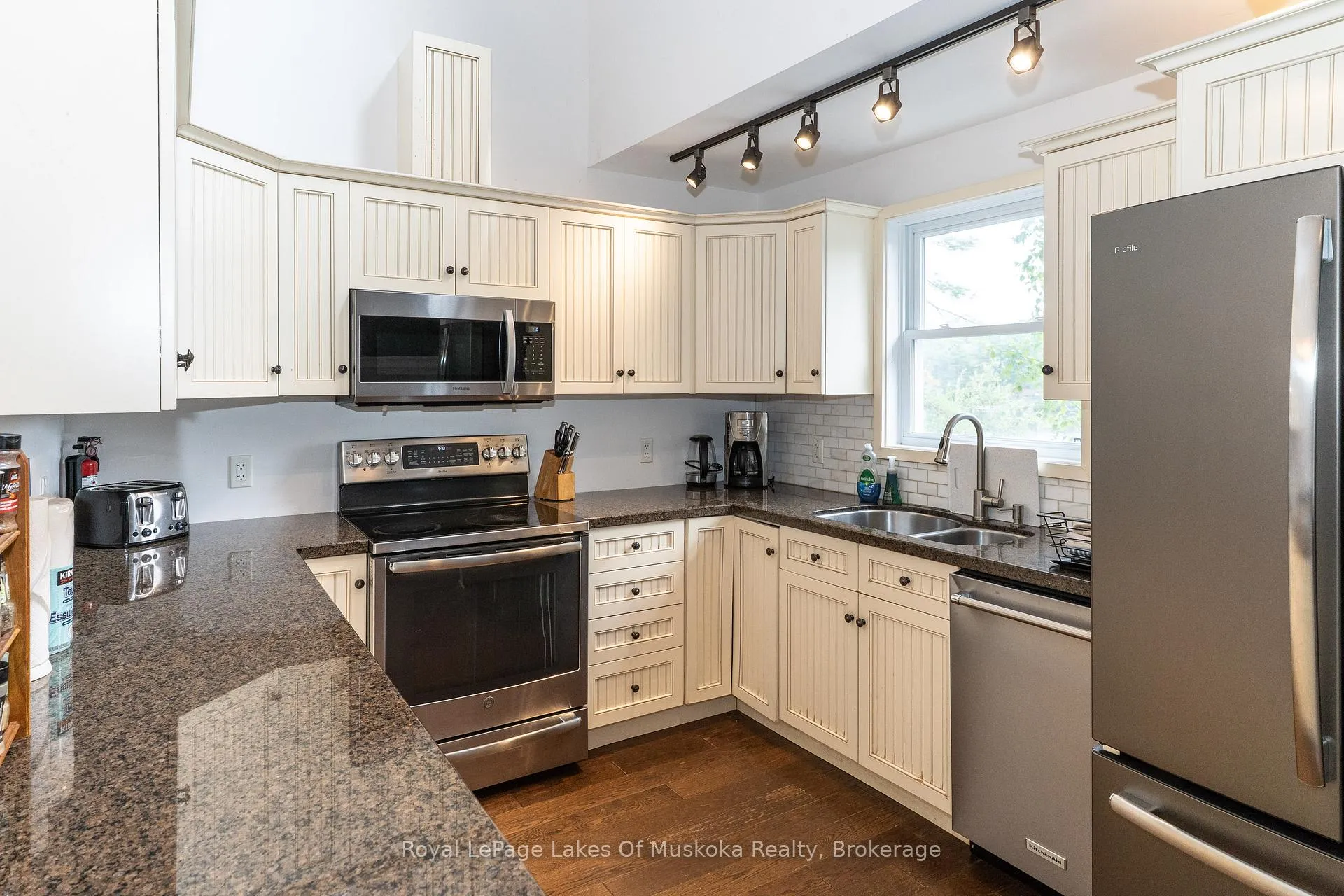 Photo 11 of 49 Pinetree Road, Gravenhurst, Muskoka (S) — HOMEH