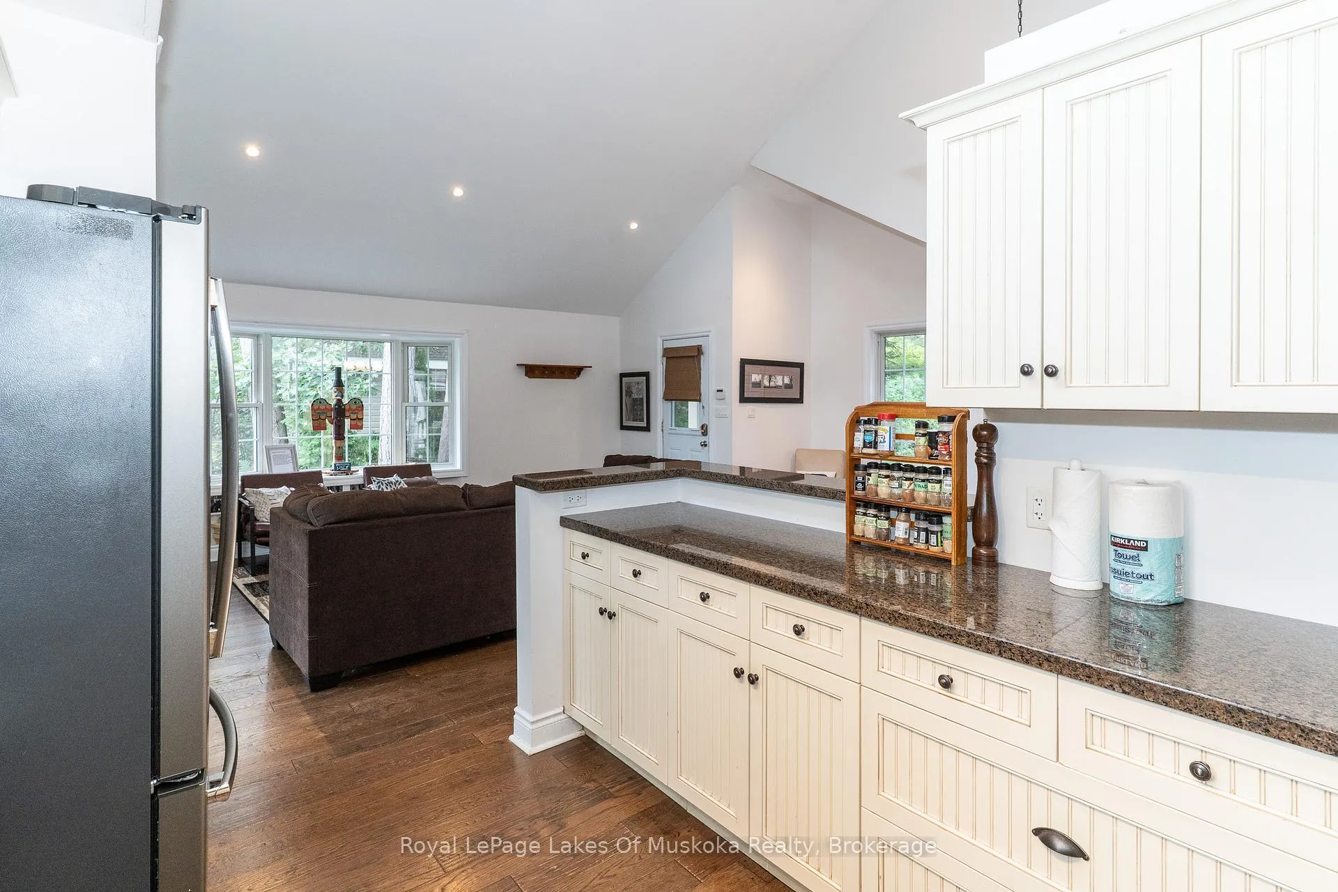 Photo 12 of 49 Pinetree Road, Gravenhurst, Muskoka (S) — HOMEH