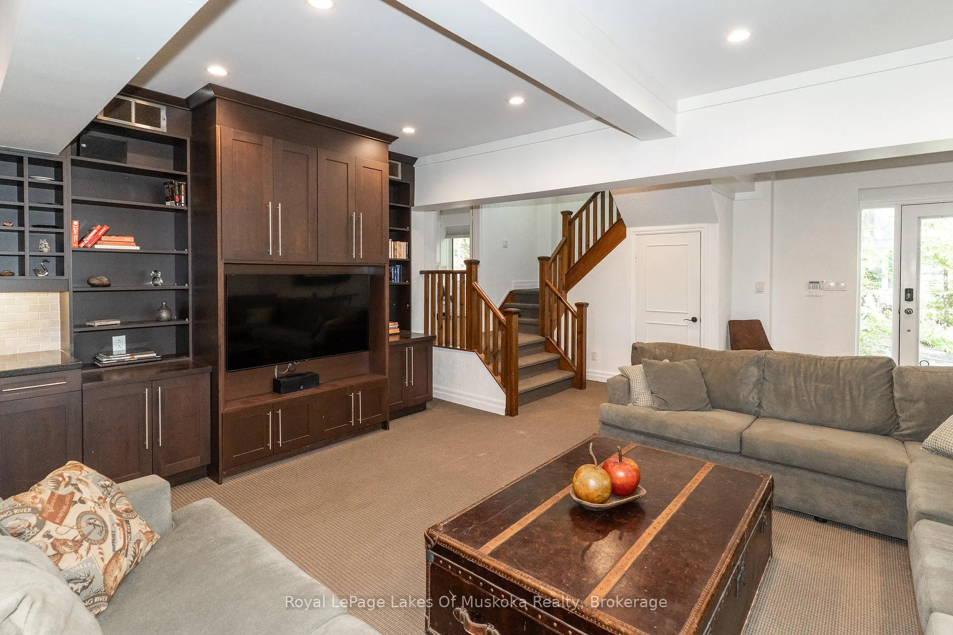 Photo 7 of 51 Pinetree Road, Gravenhurst, Muskoka (S) — HOMEH
