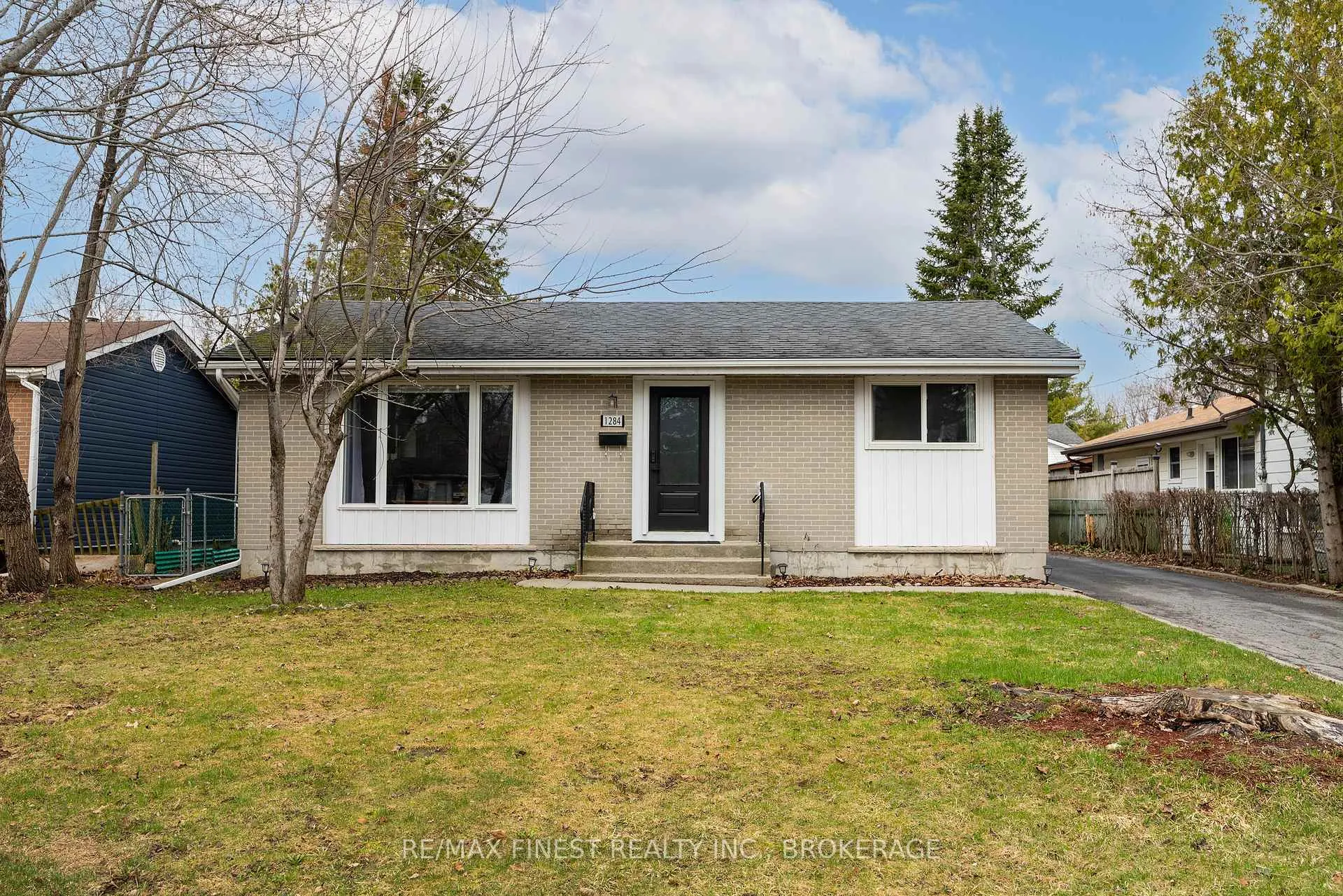 Photo 4 of 1284 Waverley Crescent, Kingston, South of Taylor-Kidd Blvd — HOMEH