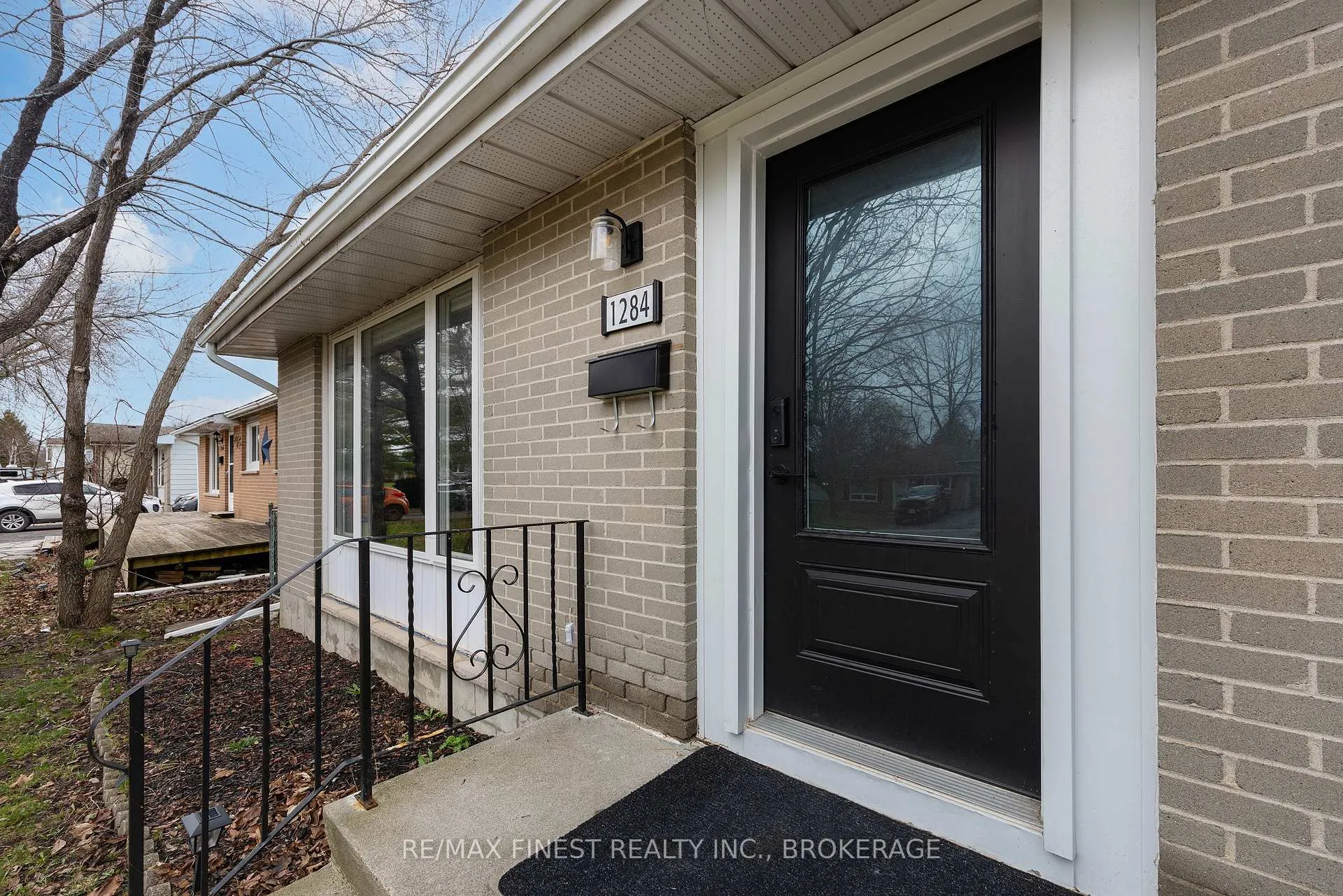 Photo 6 of 1284 Waverley Crescent, Kingston, South of Taylor-Kidd Blvd — HOMEH