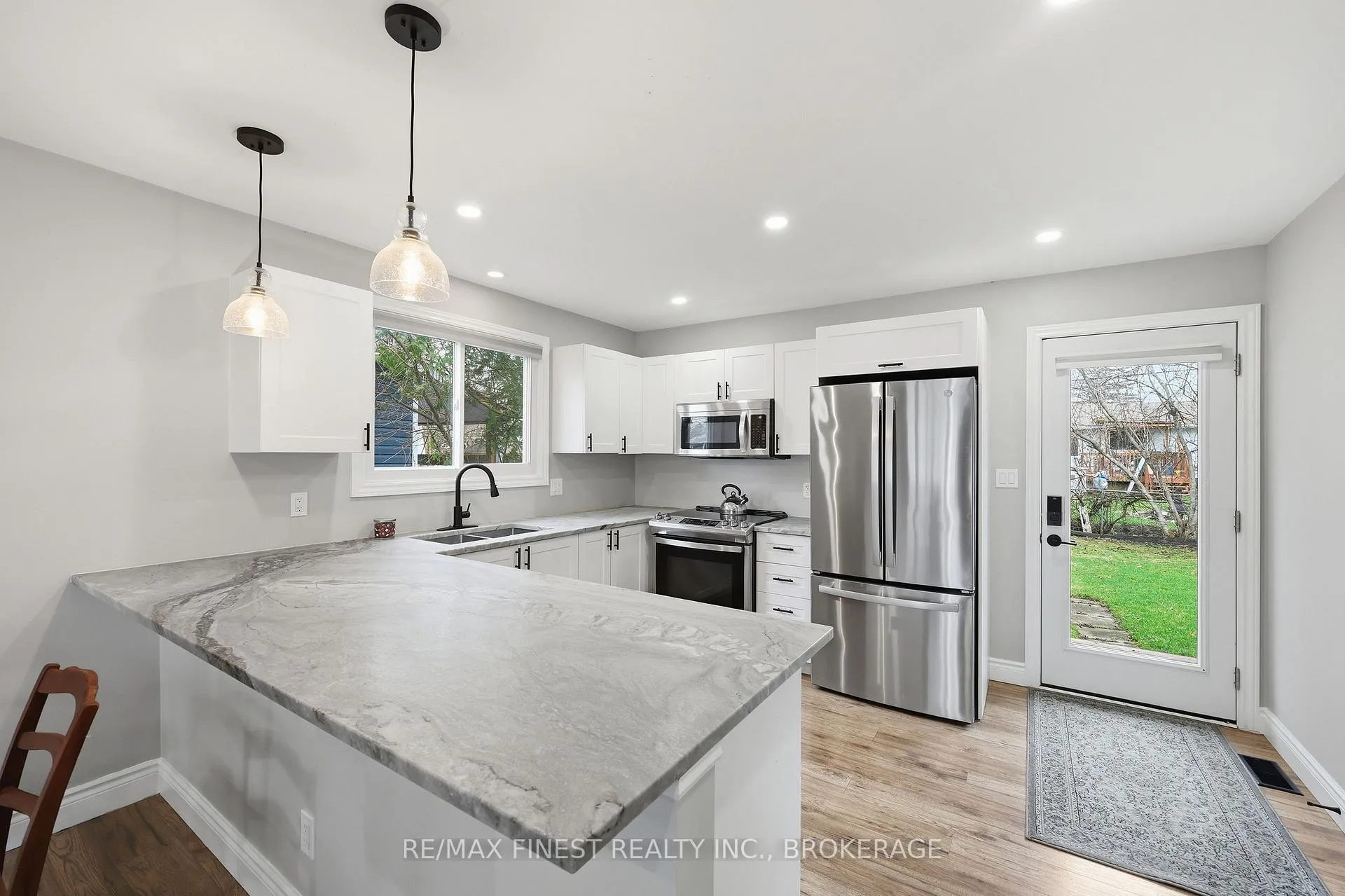 Photo 12 of 1284 Waverley Crescent, Kingston, South of Taylor-Kidd Blvd — HOMEH