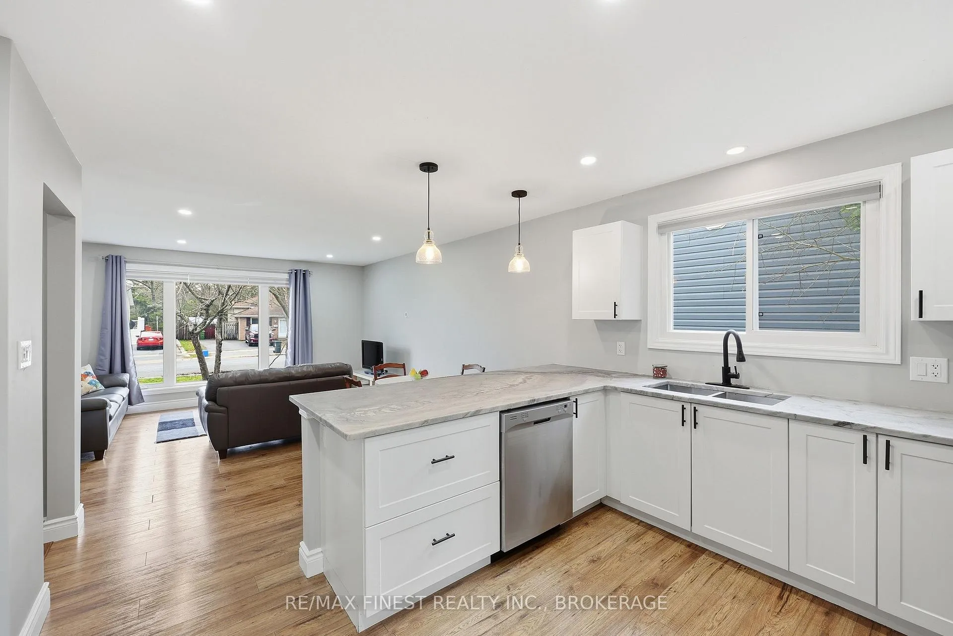 Photo 15 of 1284 Waverley Crescent, Kingston, South of Taylor-Kidd Blvd — HOMEH
