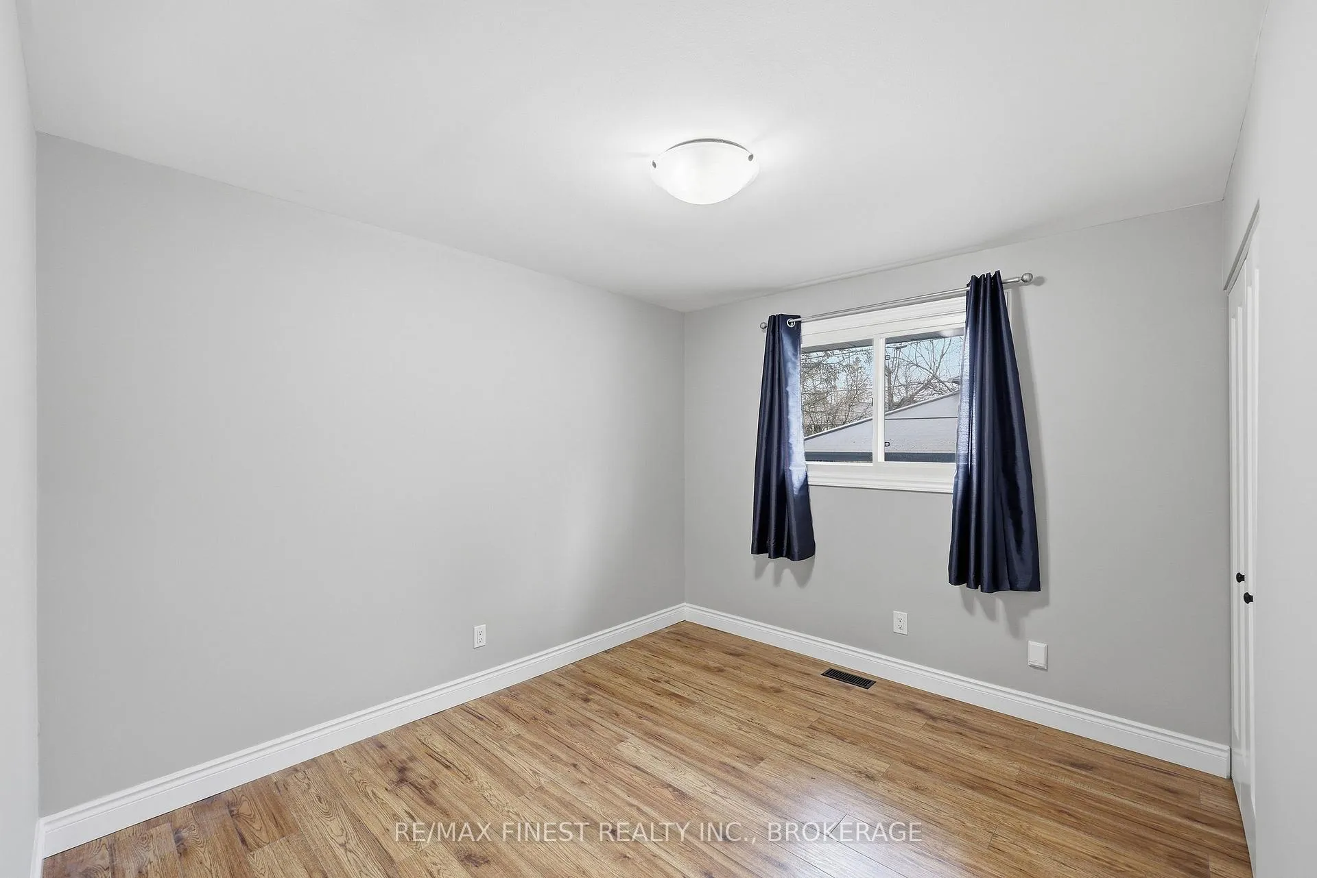 Photo 19 of 1284 Waverley Crescent, Kingston, South of Taylor-Kidd Blvd — HOMEH