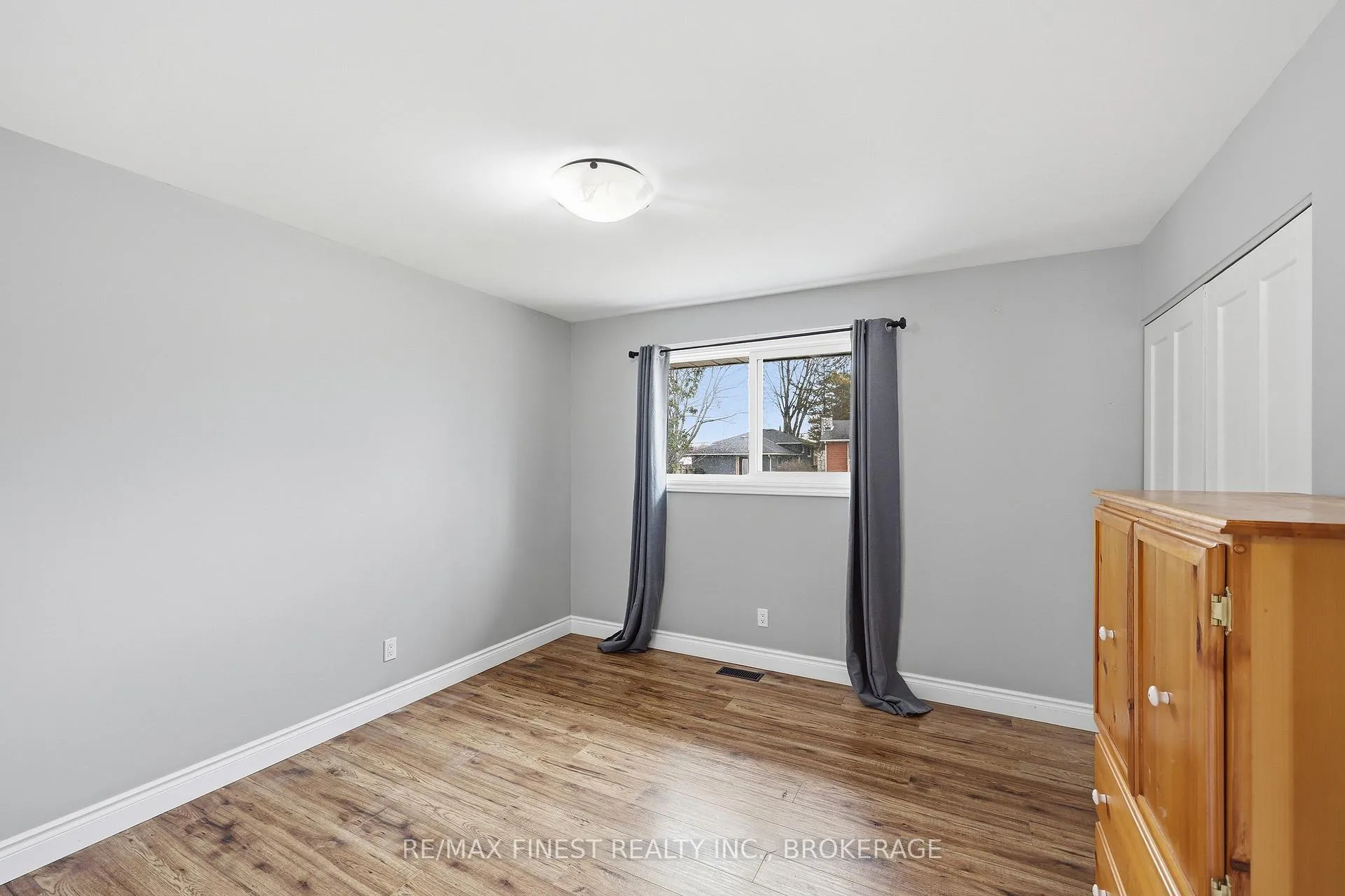 Photo 21 of 1284 Waverley Crescent, Kingston, South of Taylor-Kidd Blvd — HOMEH
