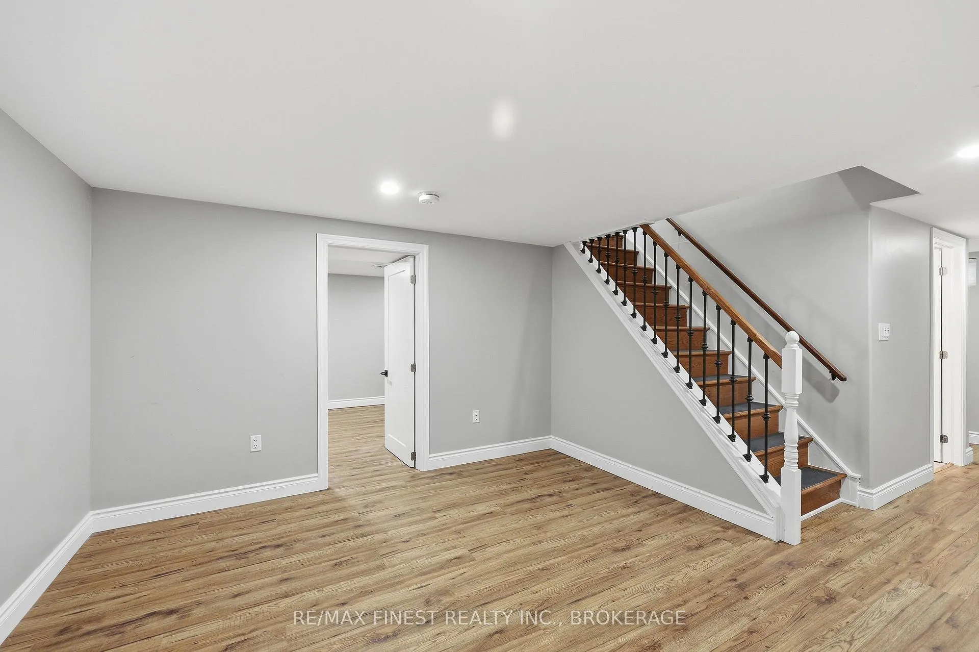 Photo 28 of 1284 Waverley Crescent, Kingston, South of Taylor-Kidd Blvd — HOMEH