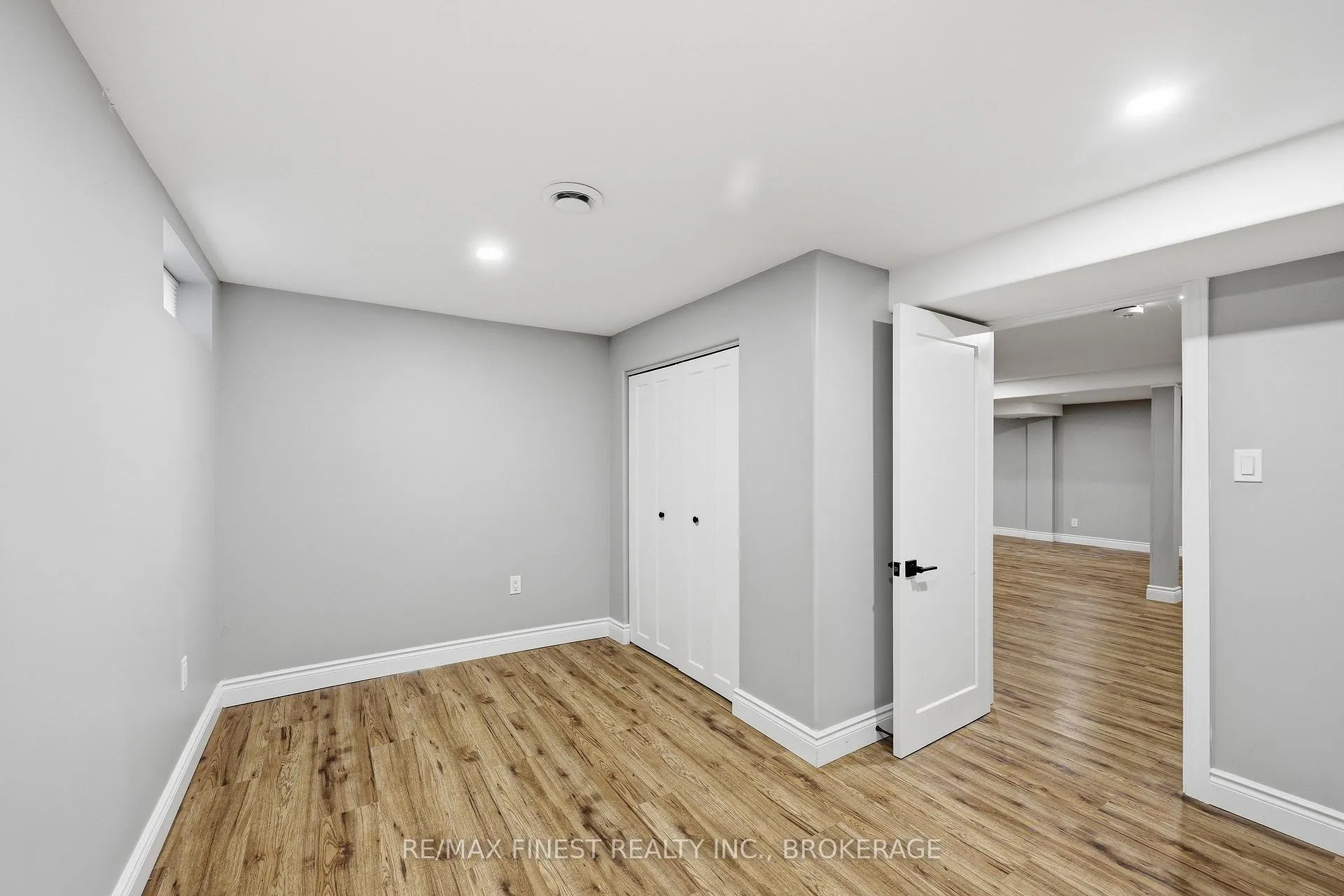 Photo 32 of 1284 Waverley Crescent, Kingston, South of Taylor-Kidd Blvd — HOMEH